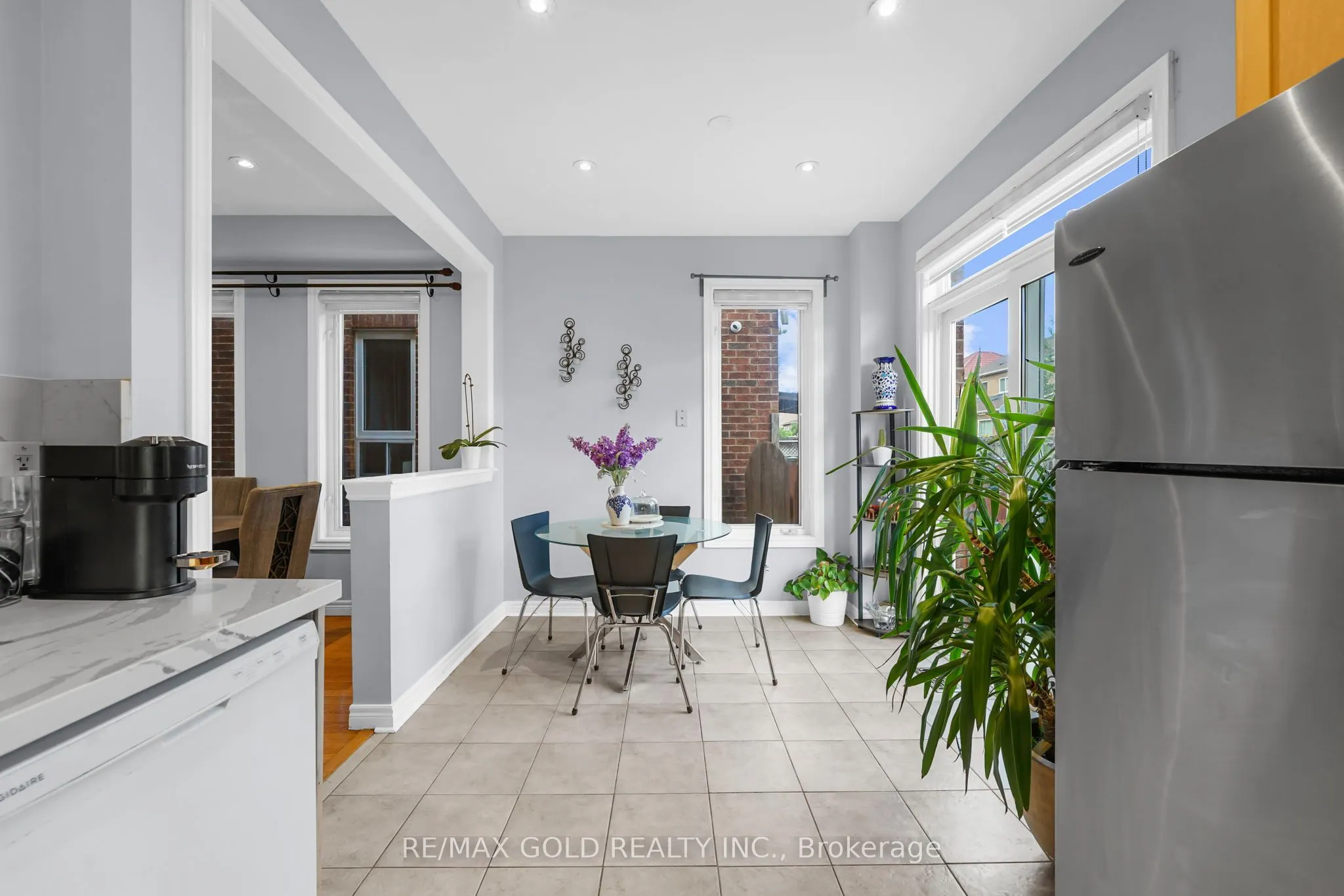 22 Nathaniel Crescent