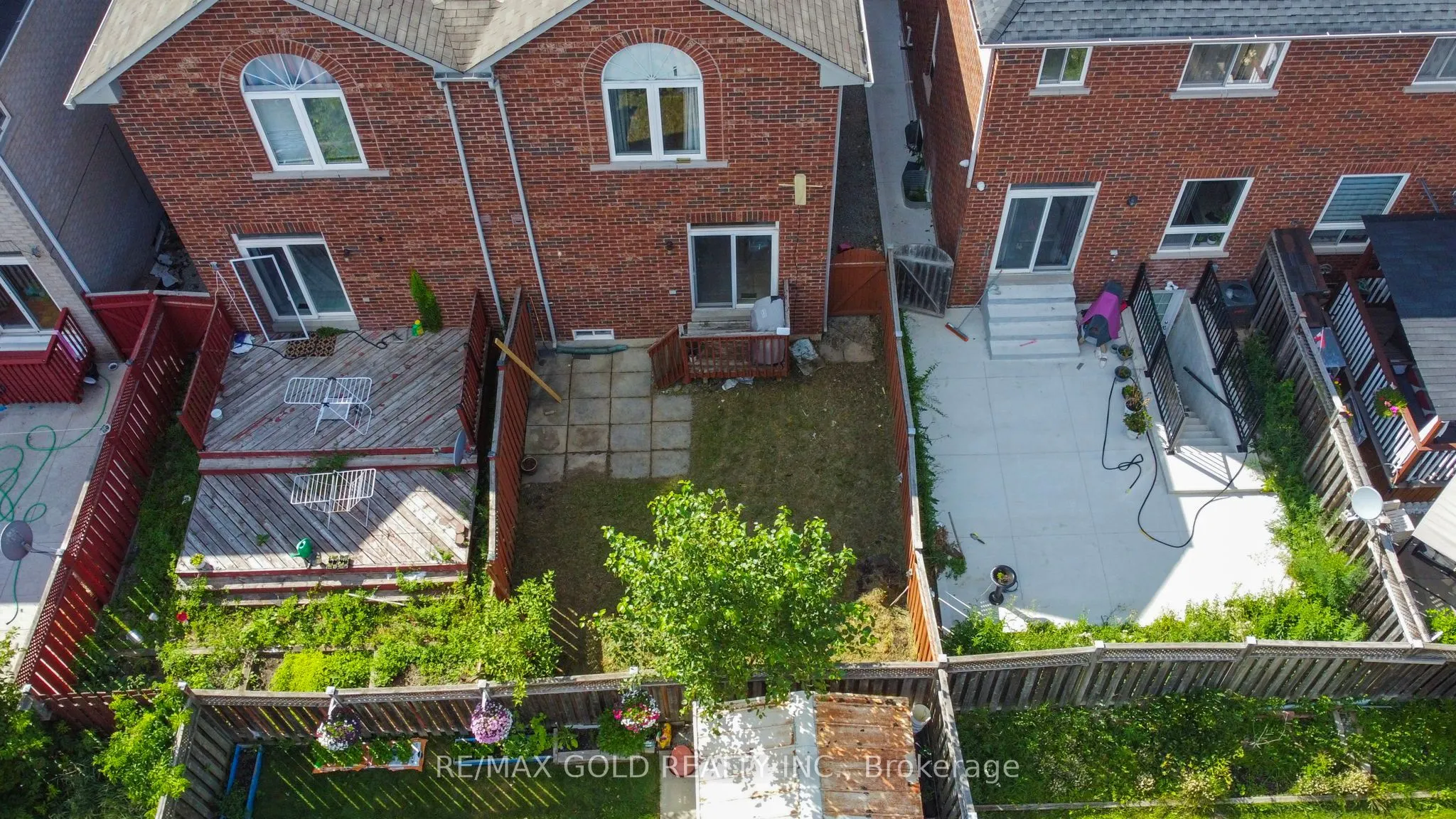 22 Nathaniel Crescent