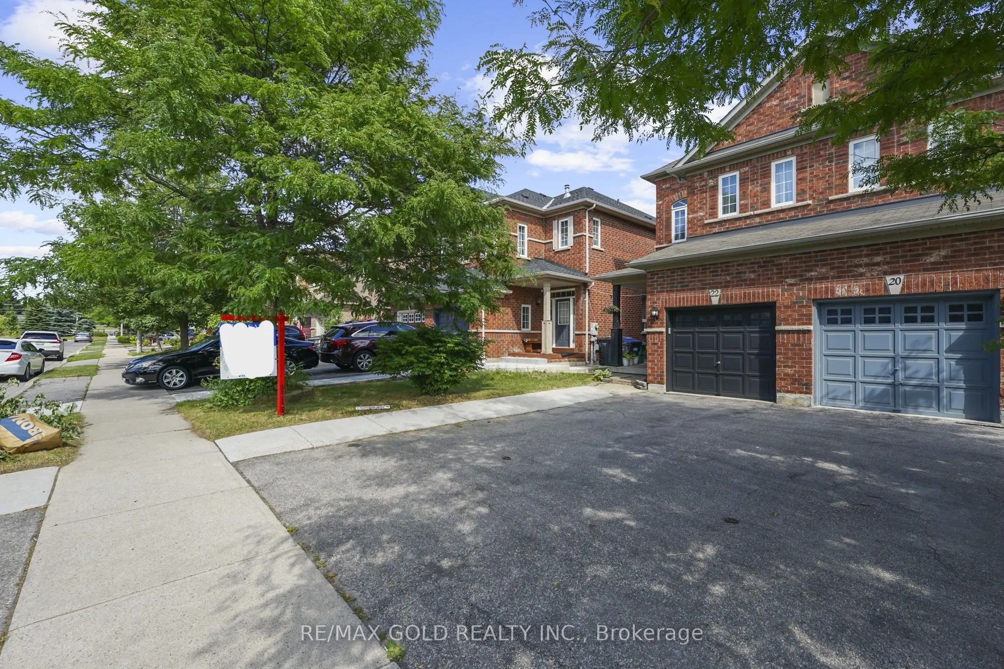 22 Nathaniel Crescent