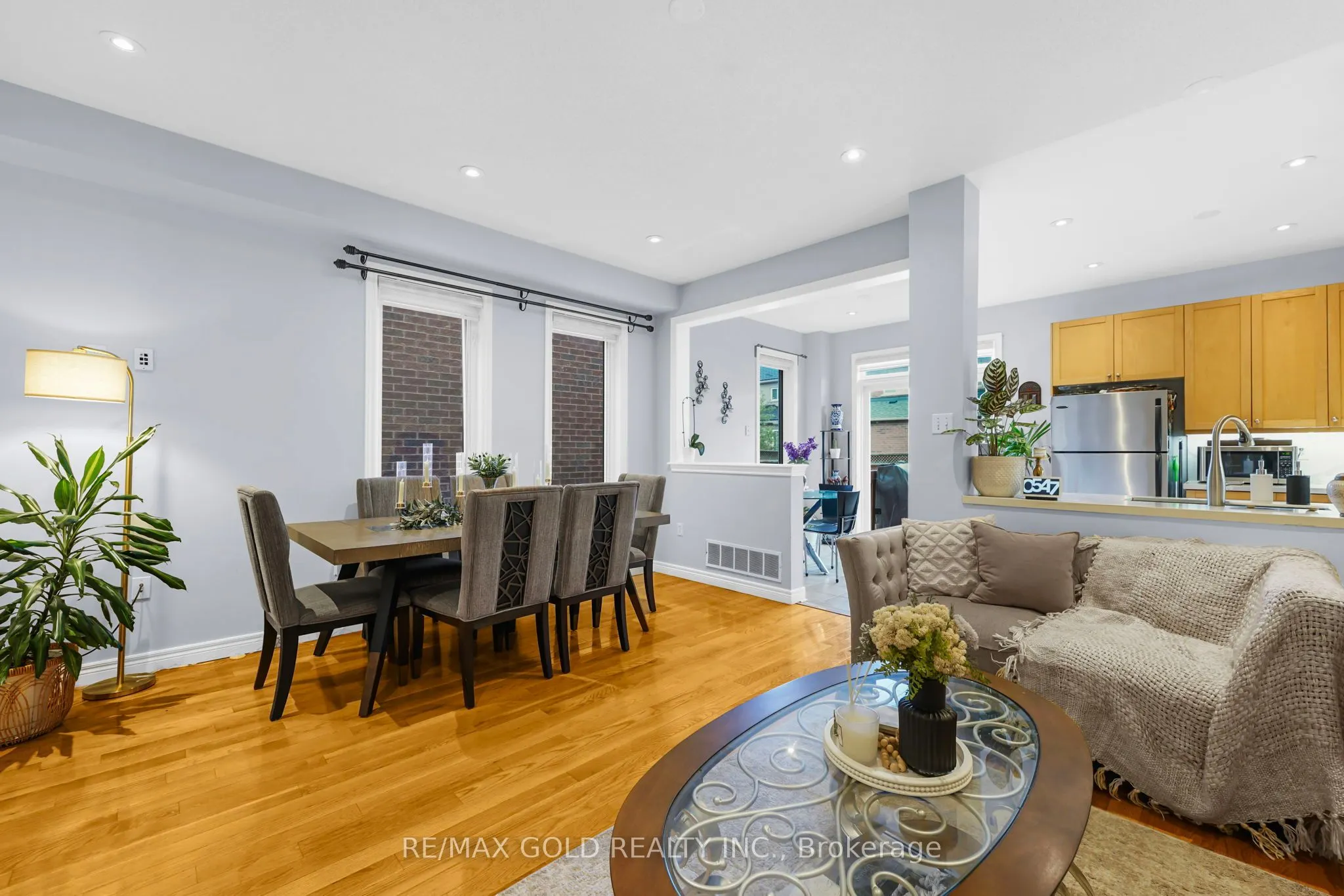 22 Nathaniel Crescent
