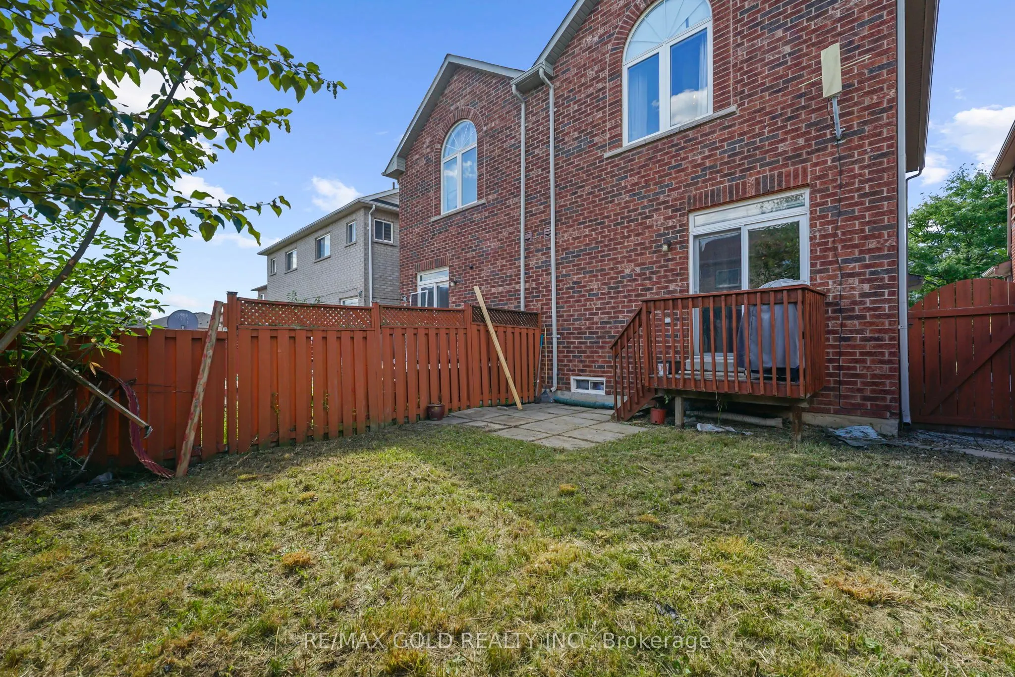 22 Nathaniel Crescent
