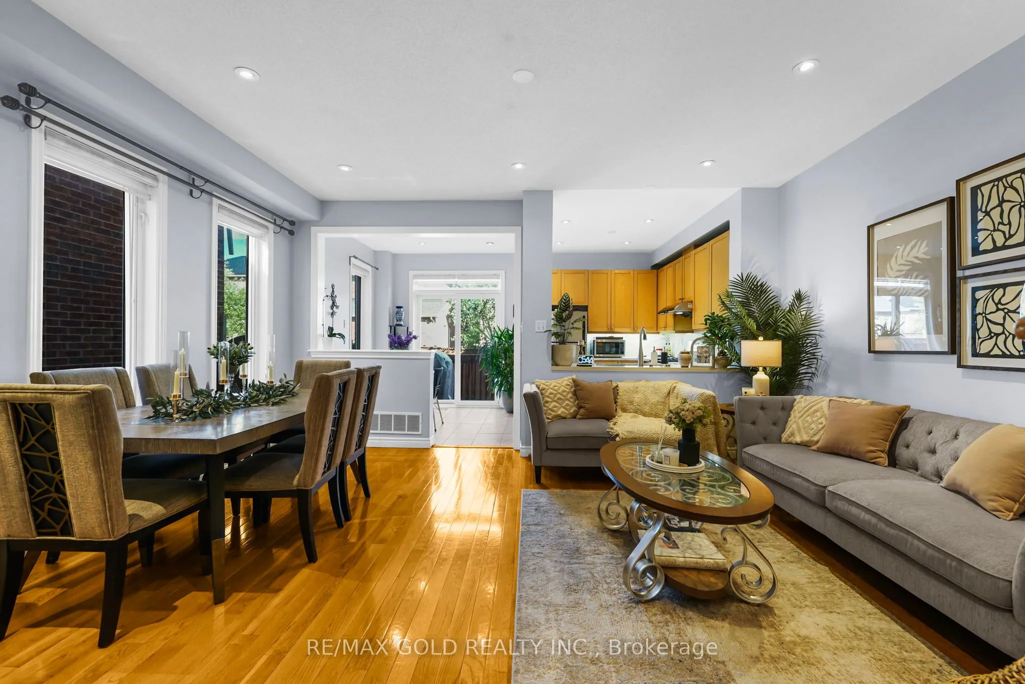 22 Nathaniel Crescent