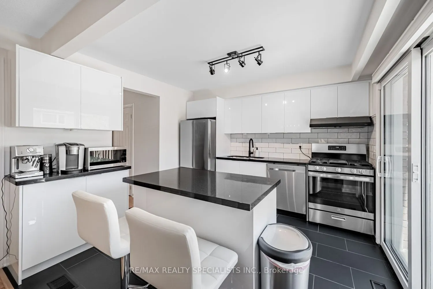 1055 Shawnmarr Road, #13