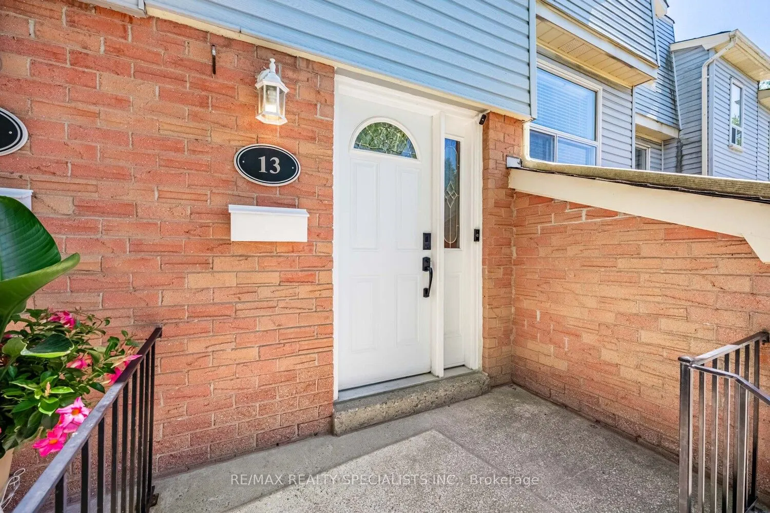 1055 Shawnmarr Road, #13