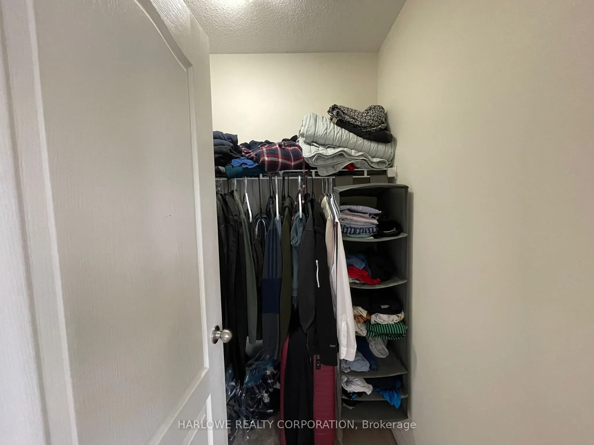 3265 Thomas Street, #6