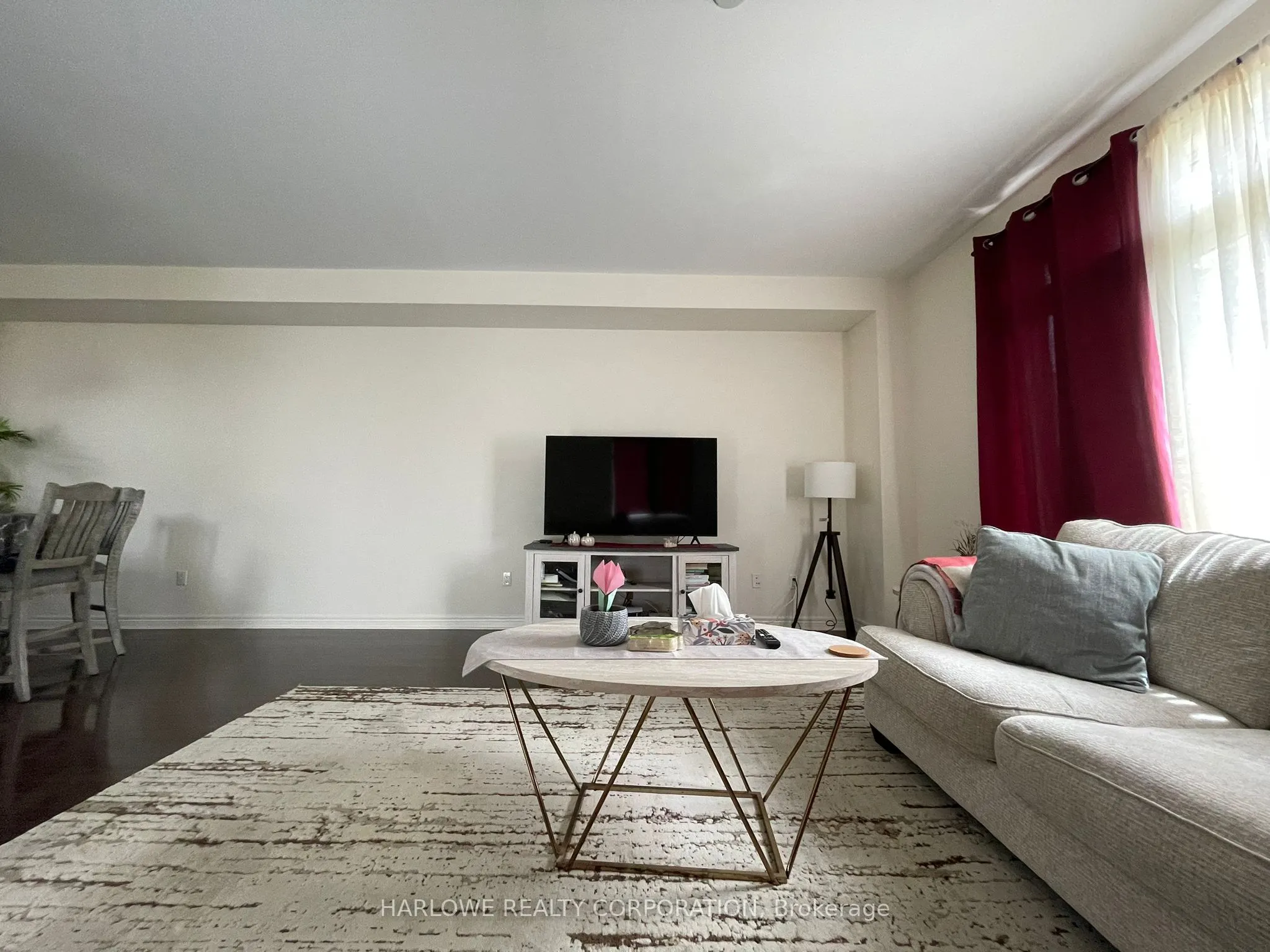 3265 Thomas Street, #6