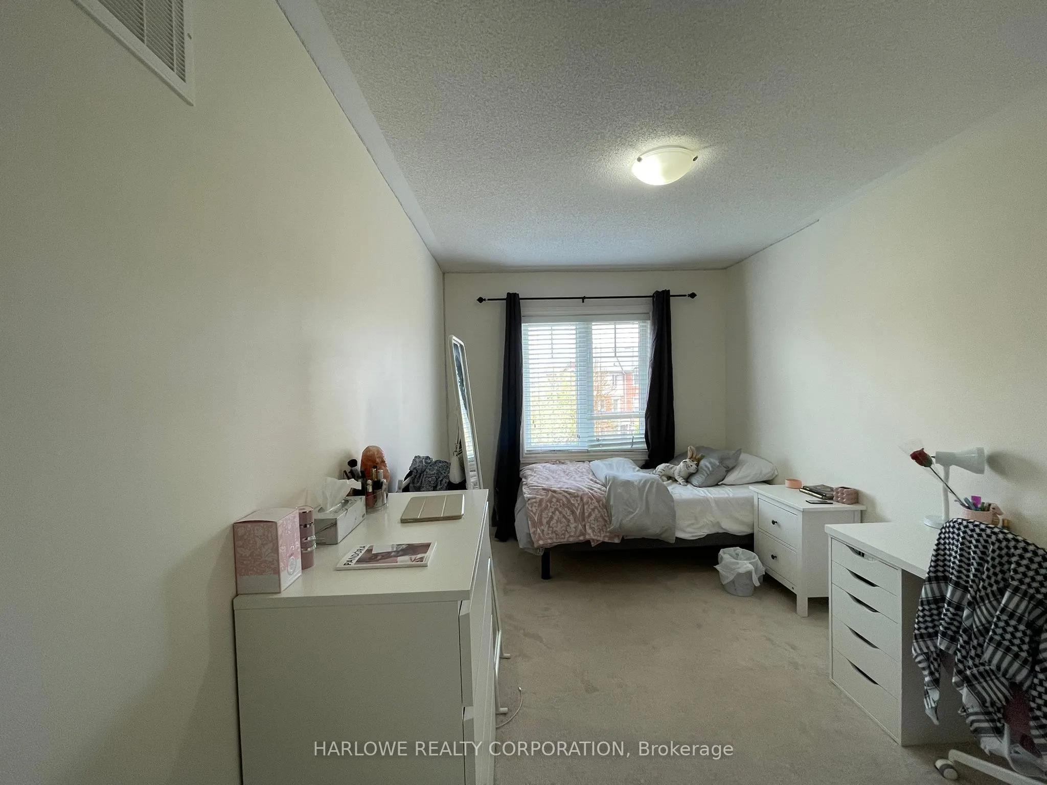 3265 Thomas Street, #6