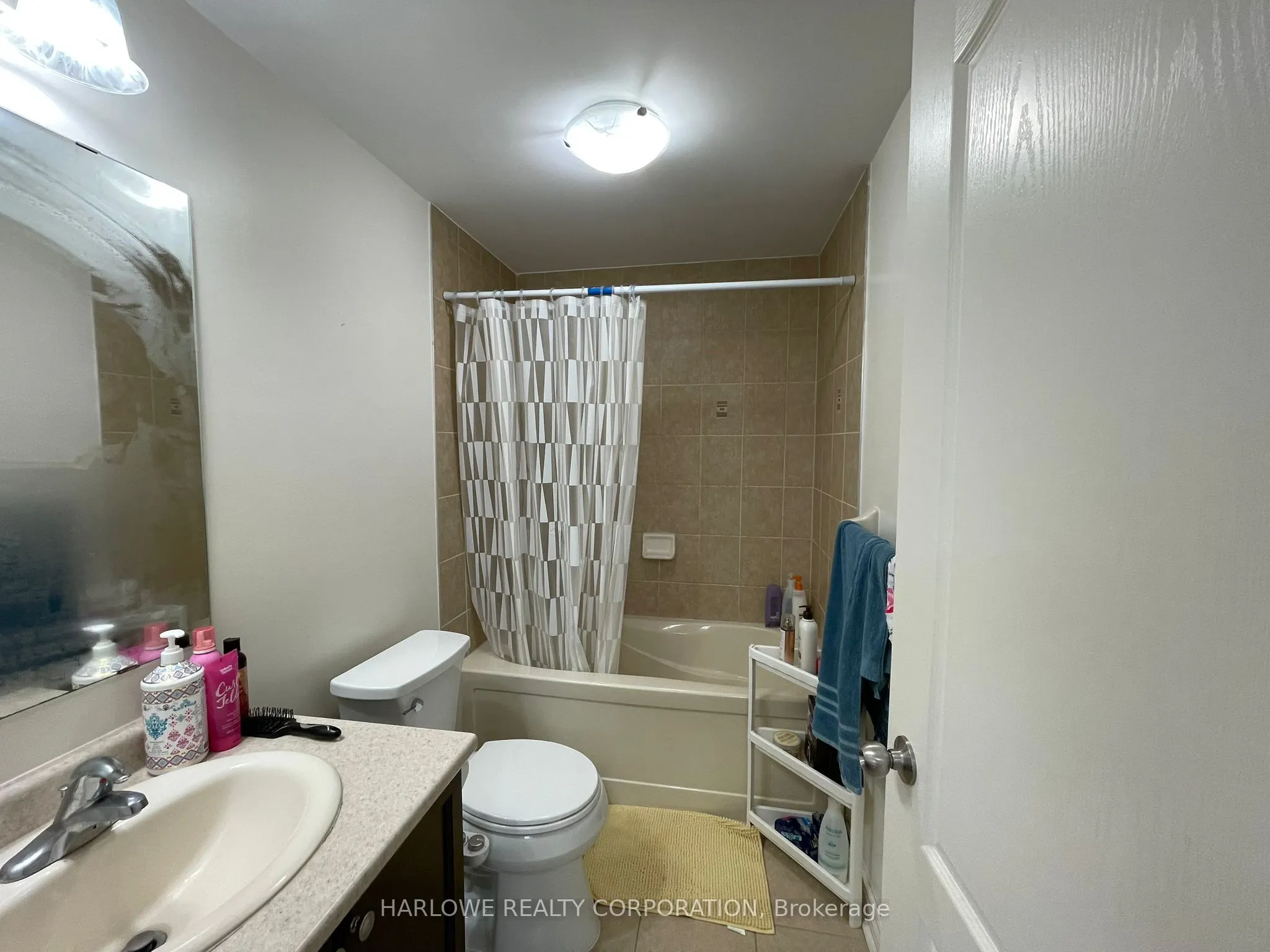 3265 Thomas Street, #6