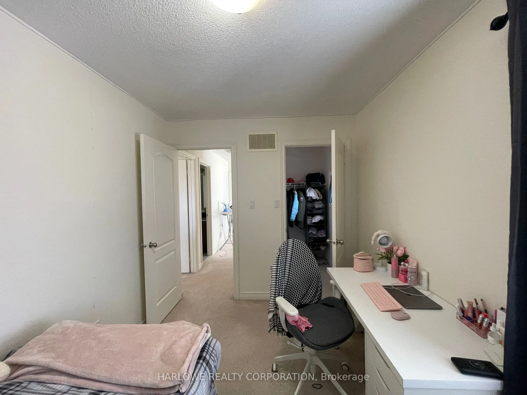 3265 Thomas Street, #6