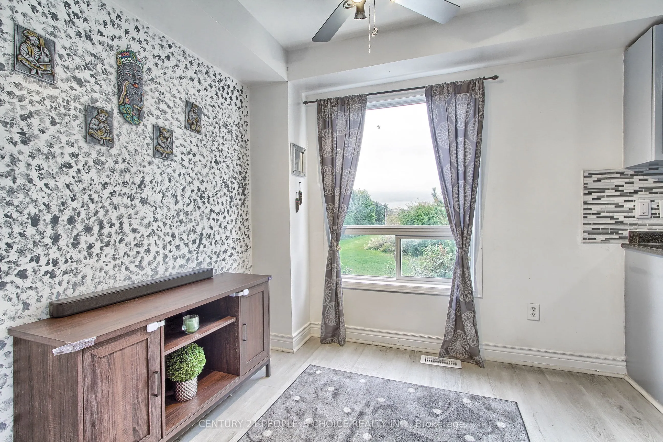 2 Sir Lou Drive, #41