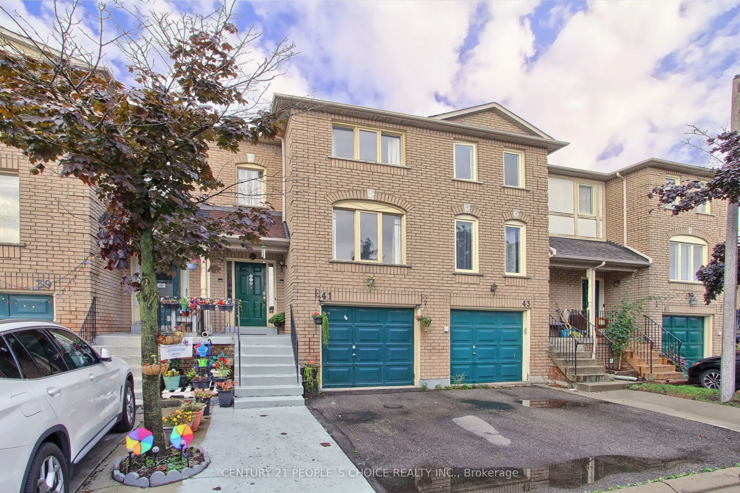 2 Sir Lou Drive, #41