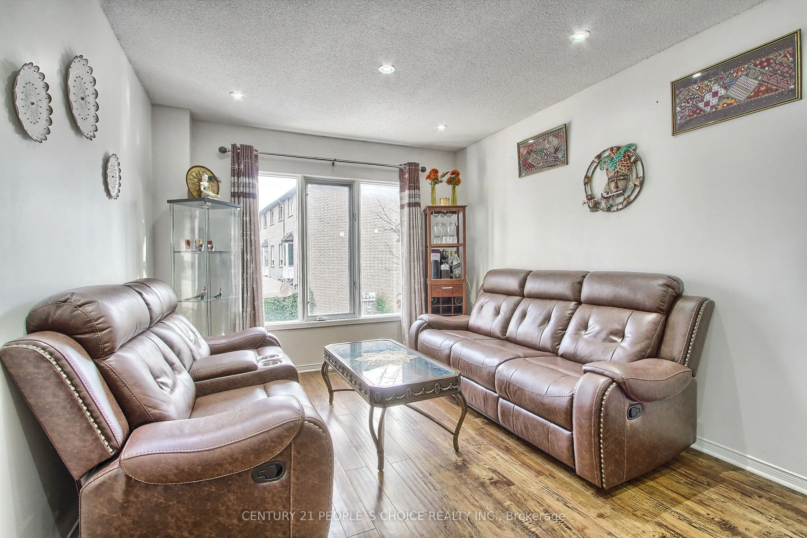 2 Sir Lou Drive, #41