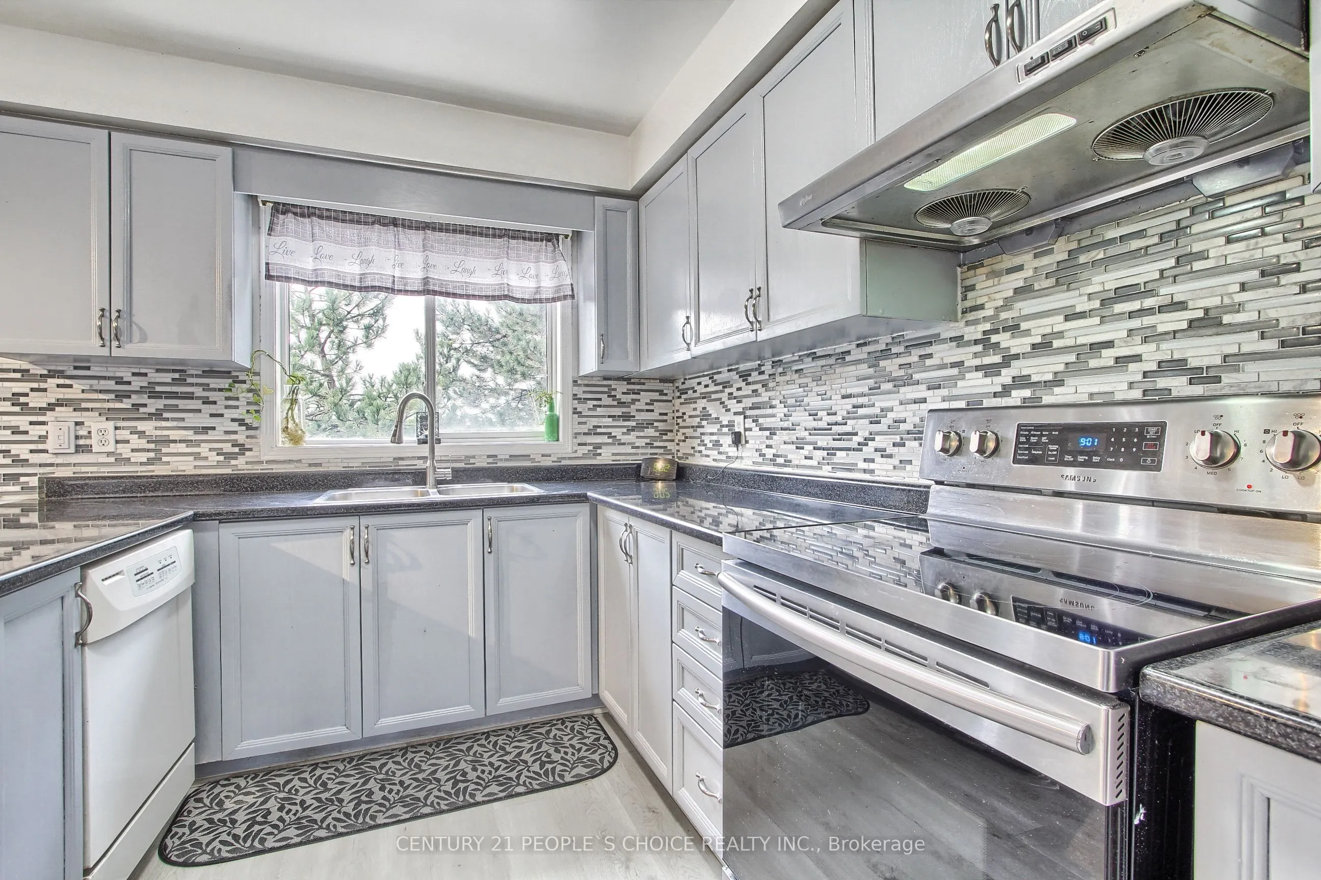 2 Sir Lou Drive, #41