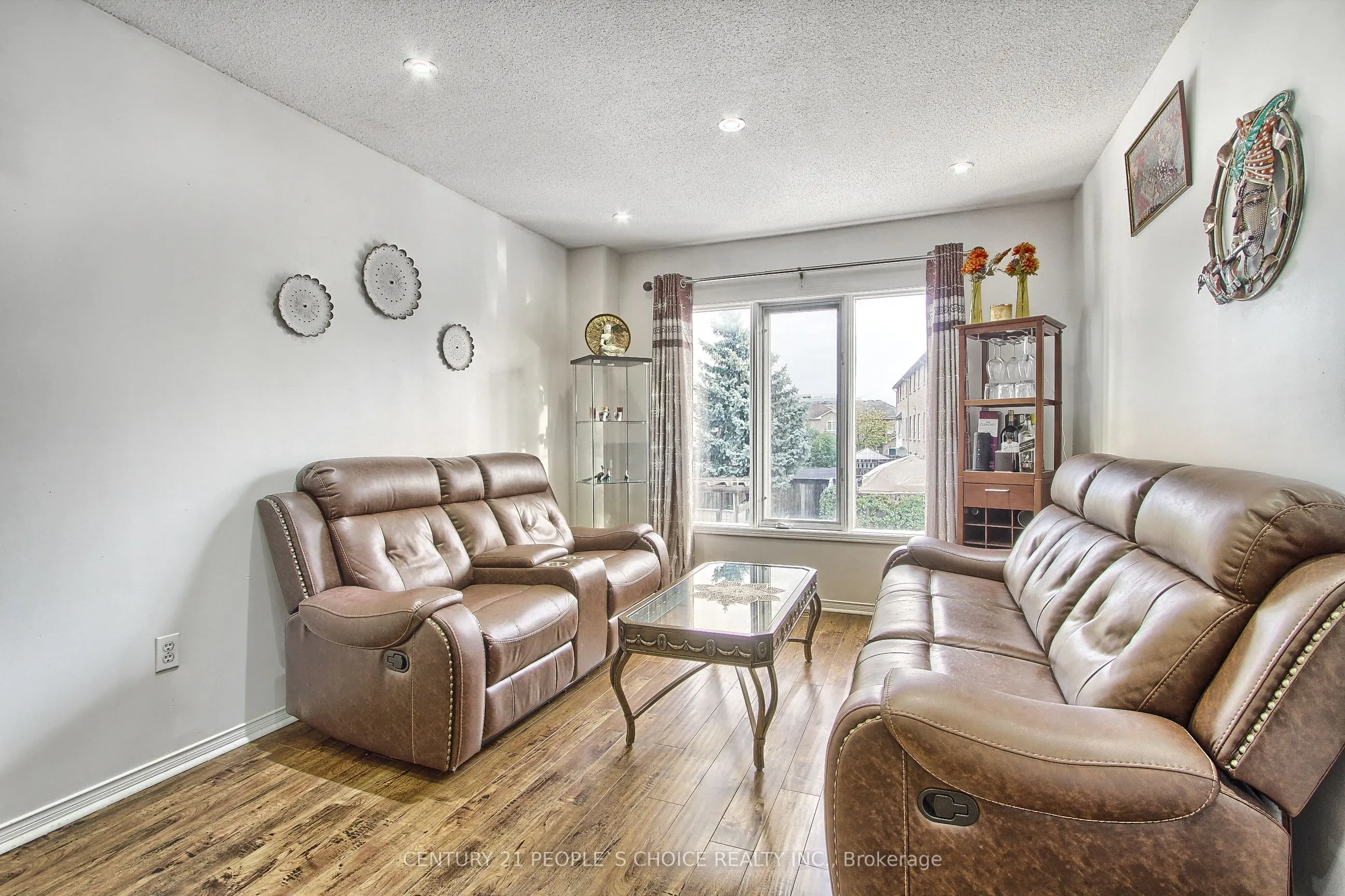 2 Sir Lou Drive, #41