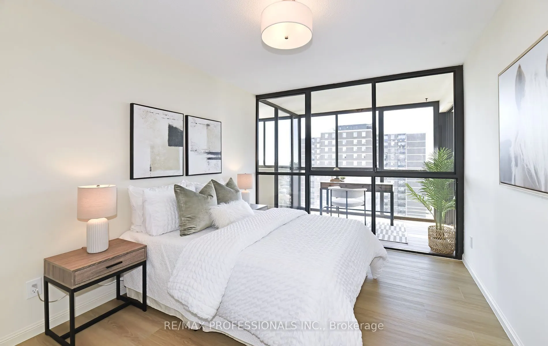 40 Richview Road, #1605