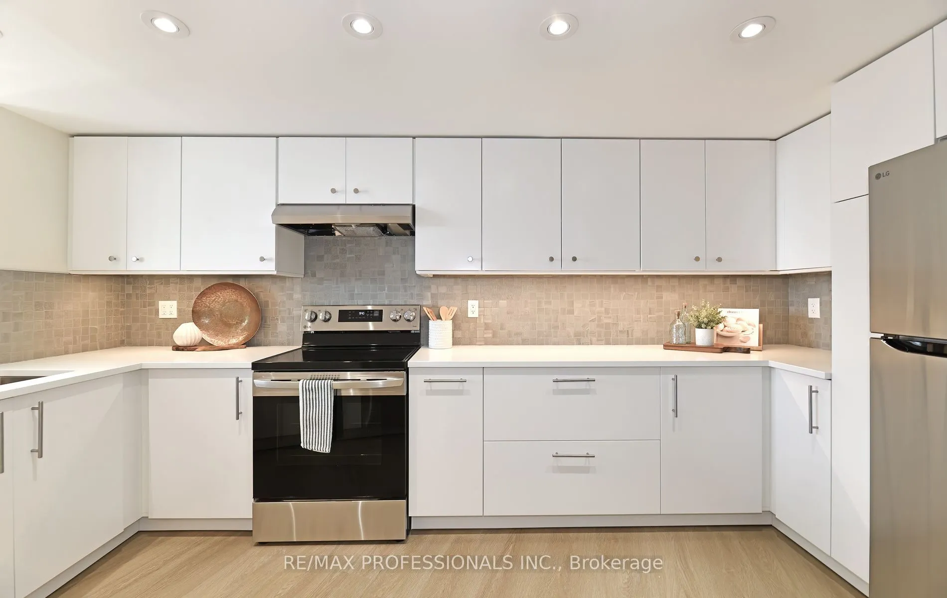 40 Richview Road, #1605