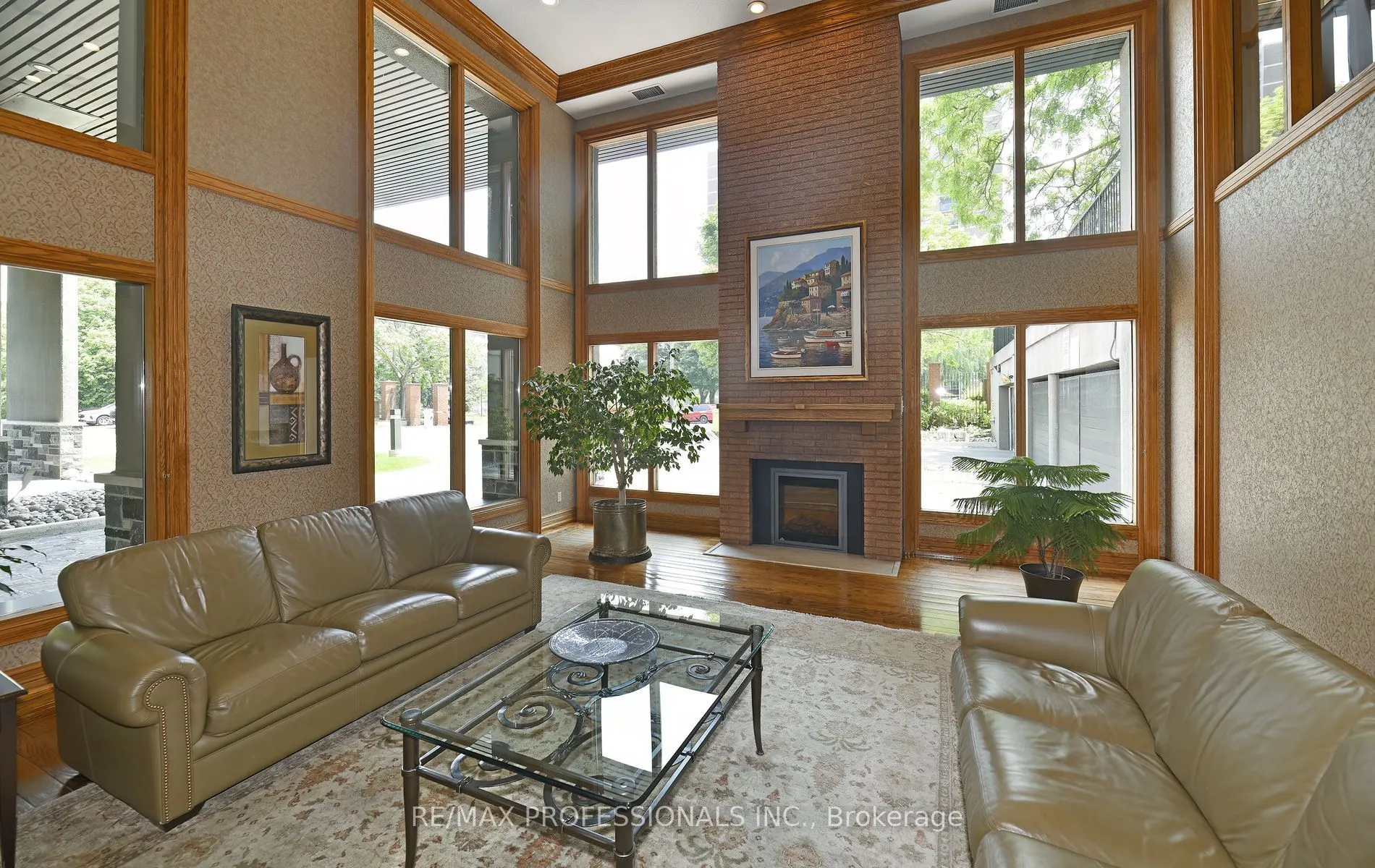 40 Richview Road, #1605