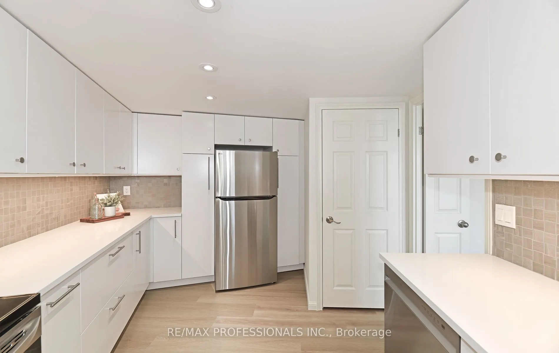 40 Richview Road, #1605