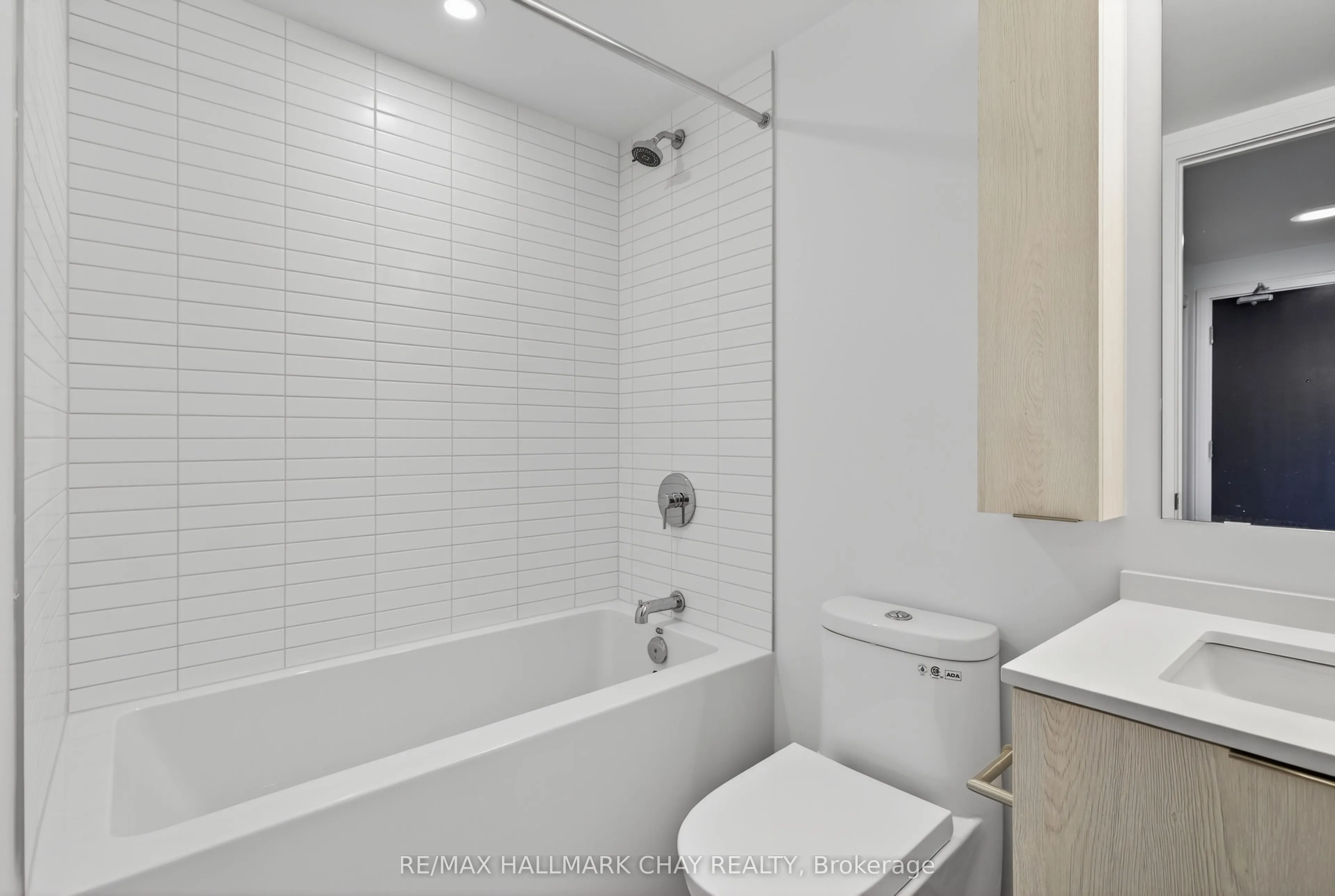 3009 Novar Road, #413