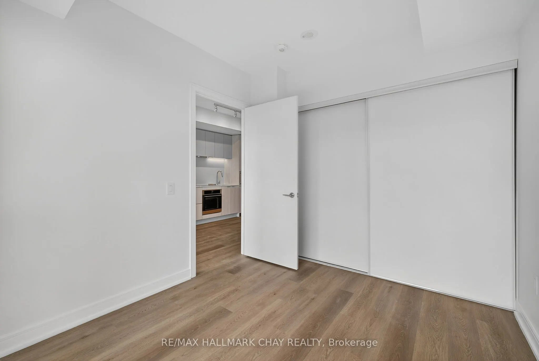 3009 Novar Road, #413