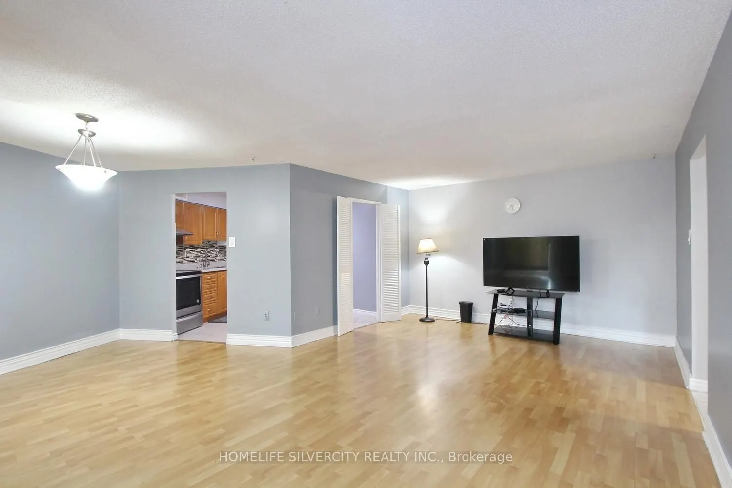 3555 Derry Road E, #206