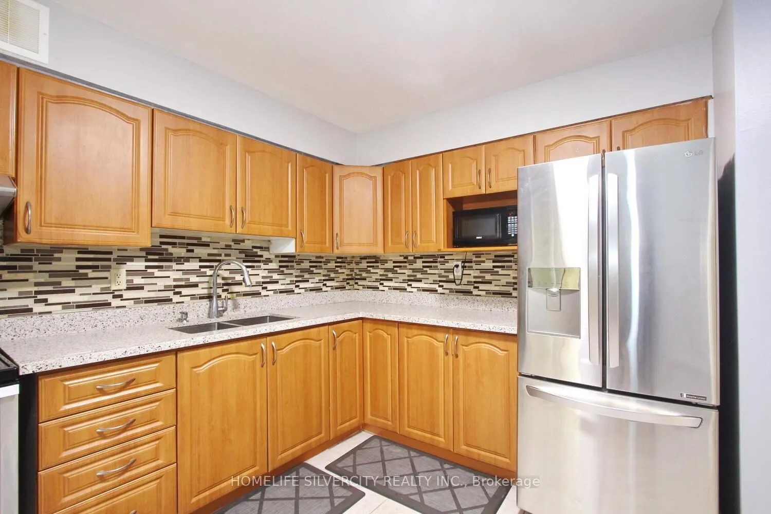 3555 Derry Road E, #206