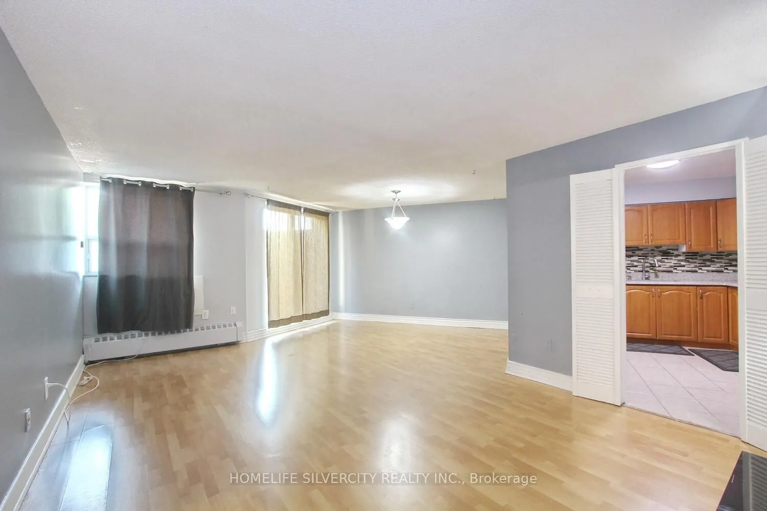 3555 Derry Road E, #206
