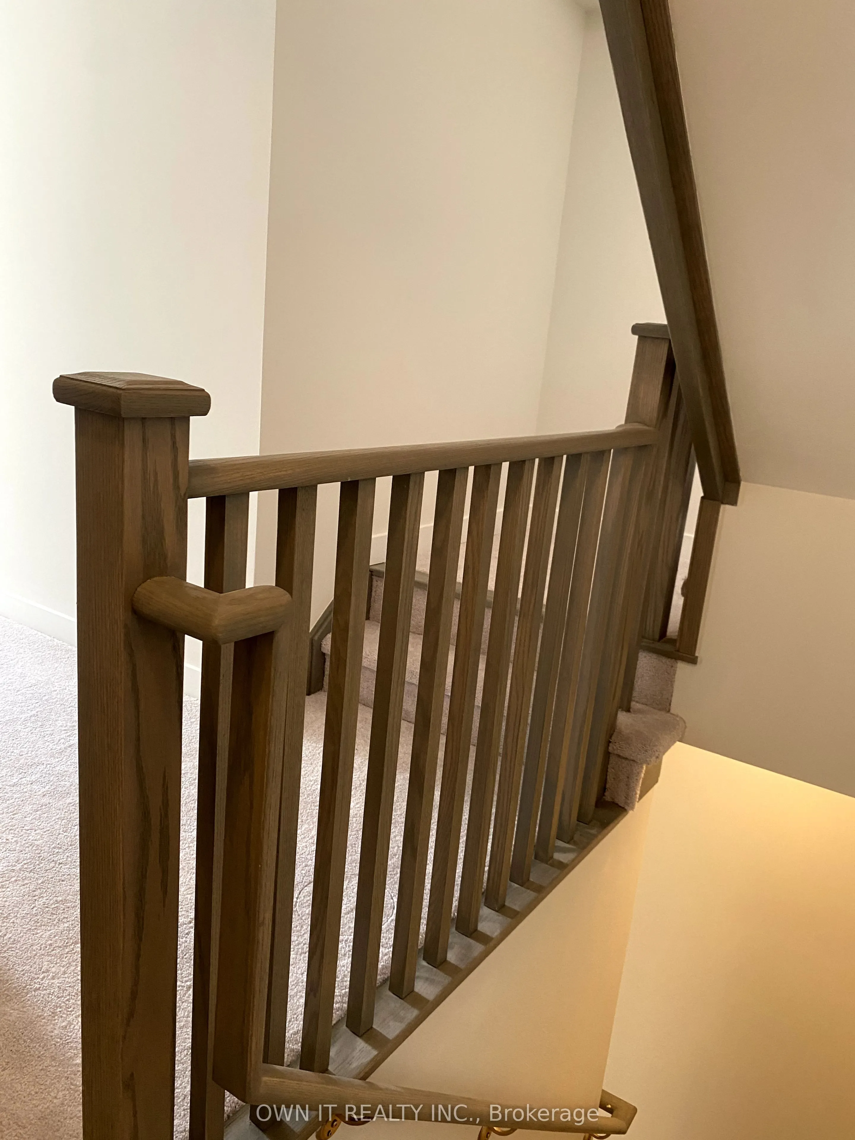 3538 Colonial Drive, #8