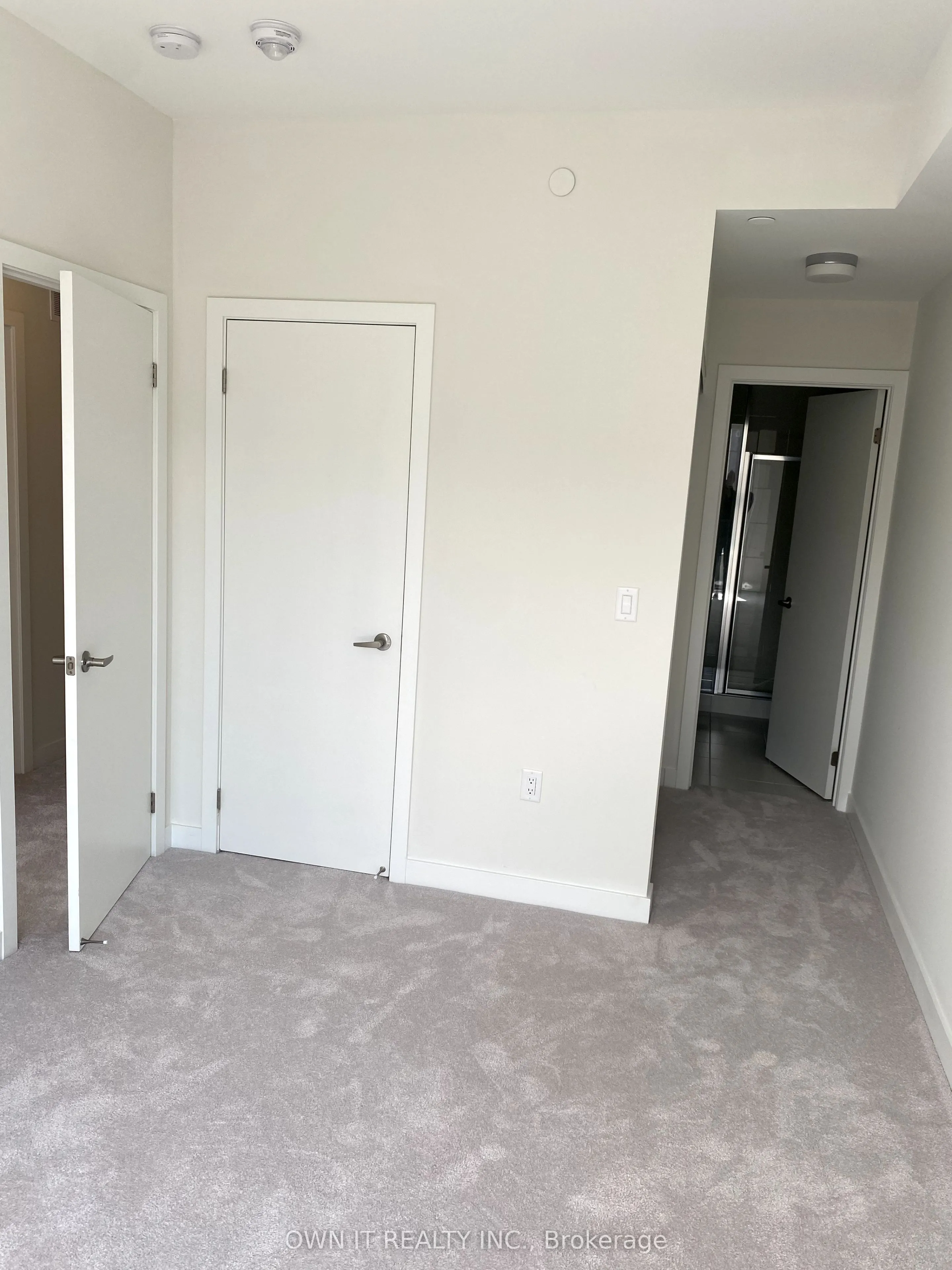3538 Colonial Drive, #8