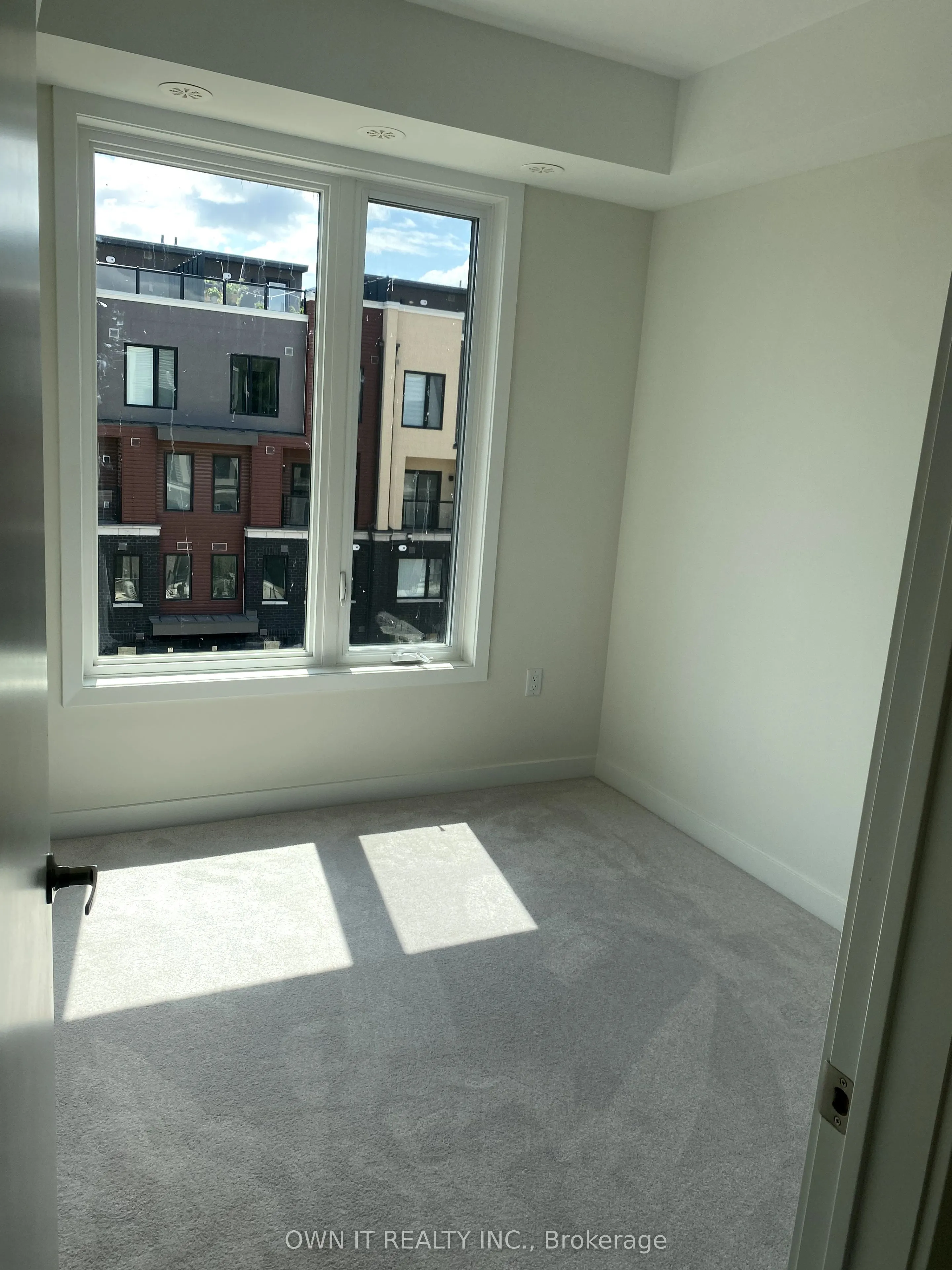 3538 Colonial Drive, #8