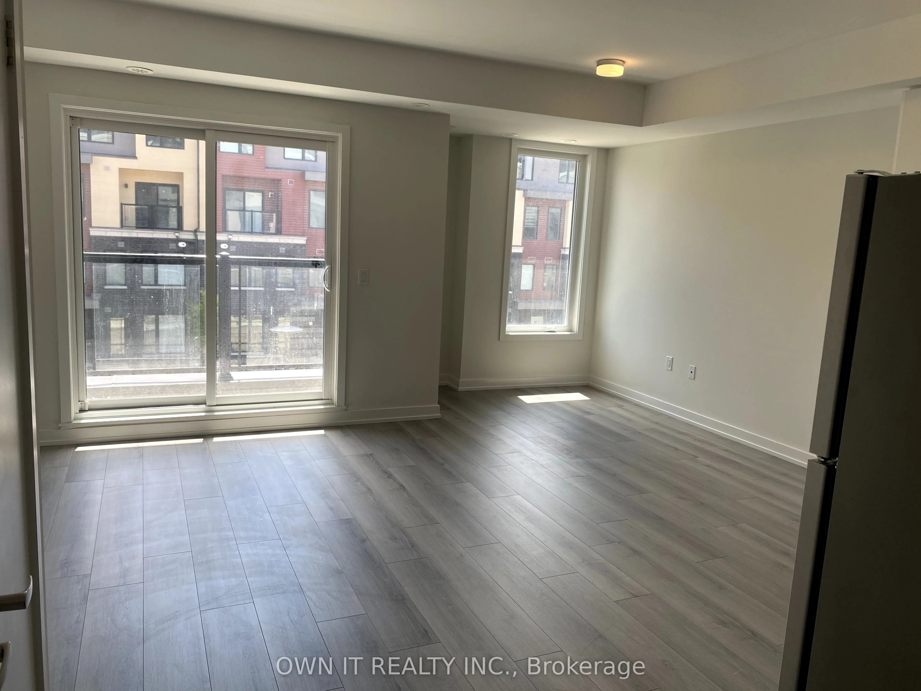 3538 Colonial Drive, #8