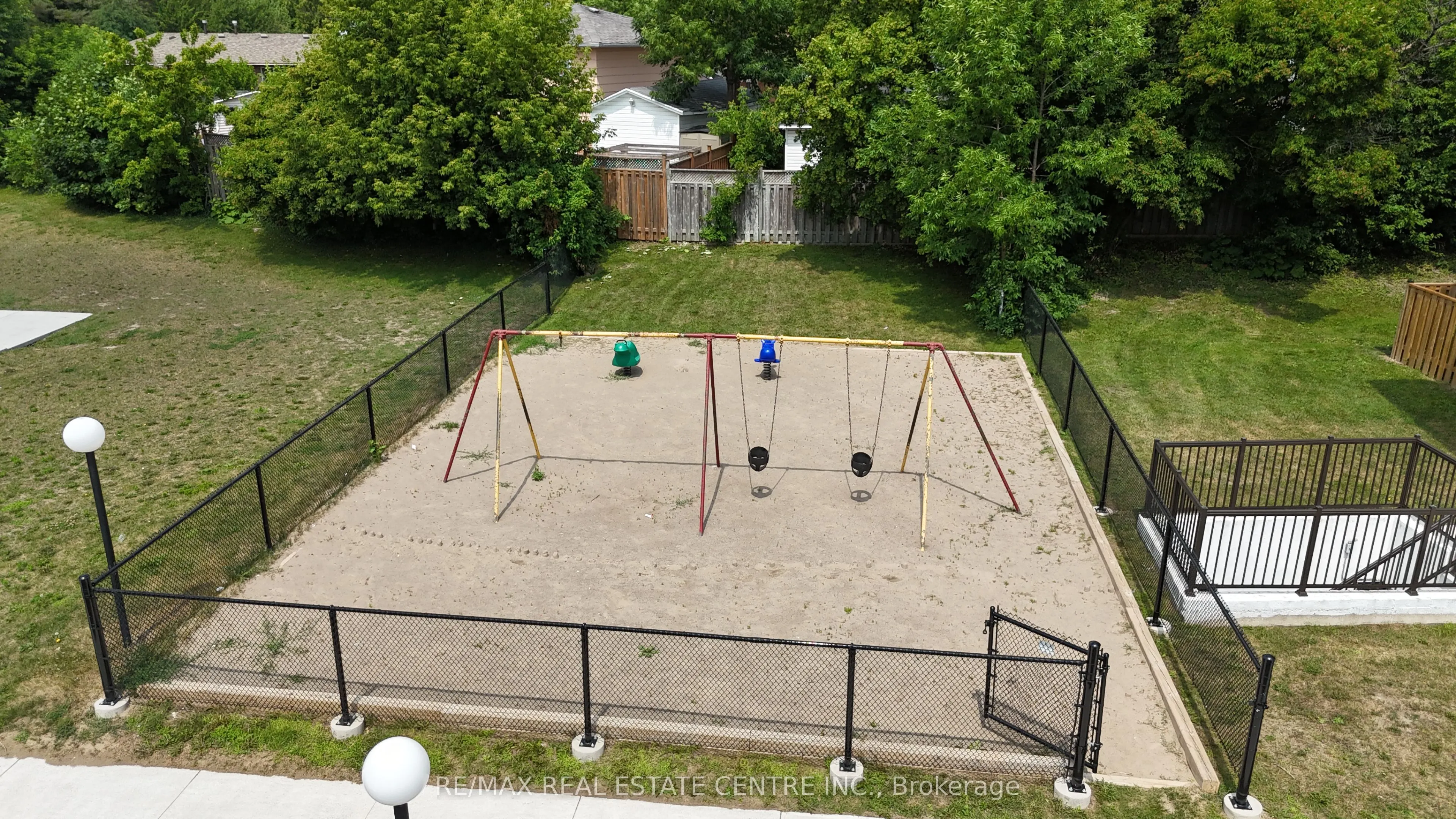 1055 A Forestwood Drive, #212