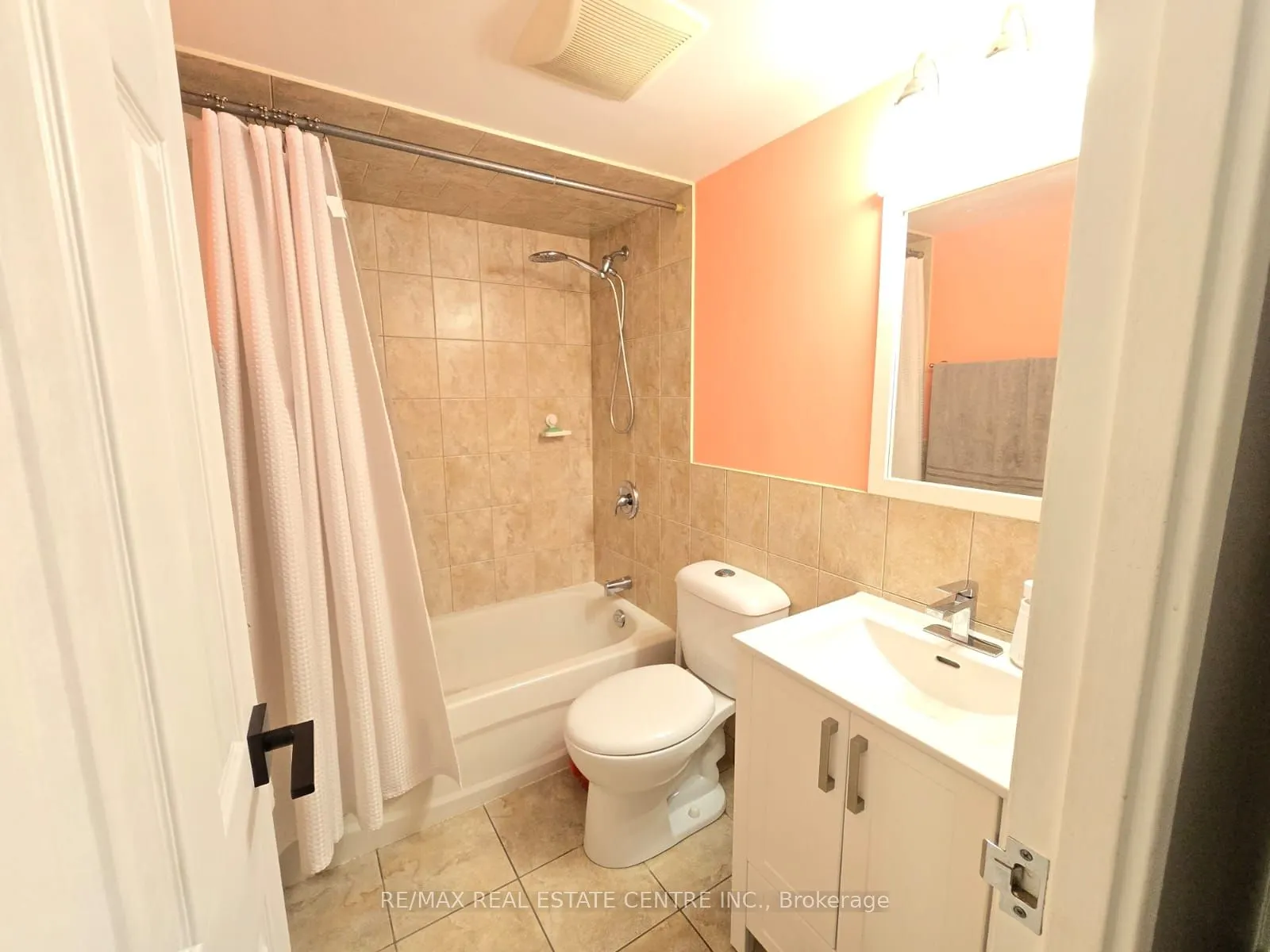 1055 A Forestwood Drive, #212