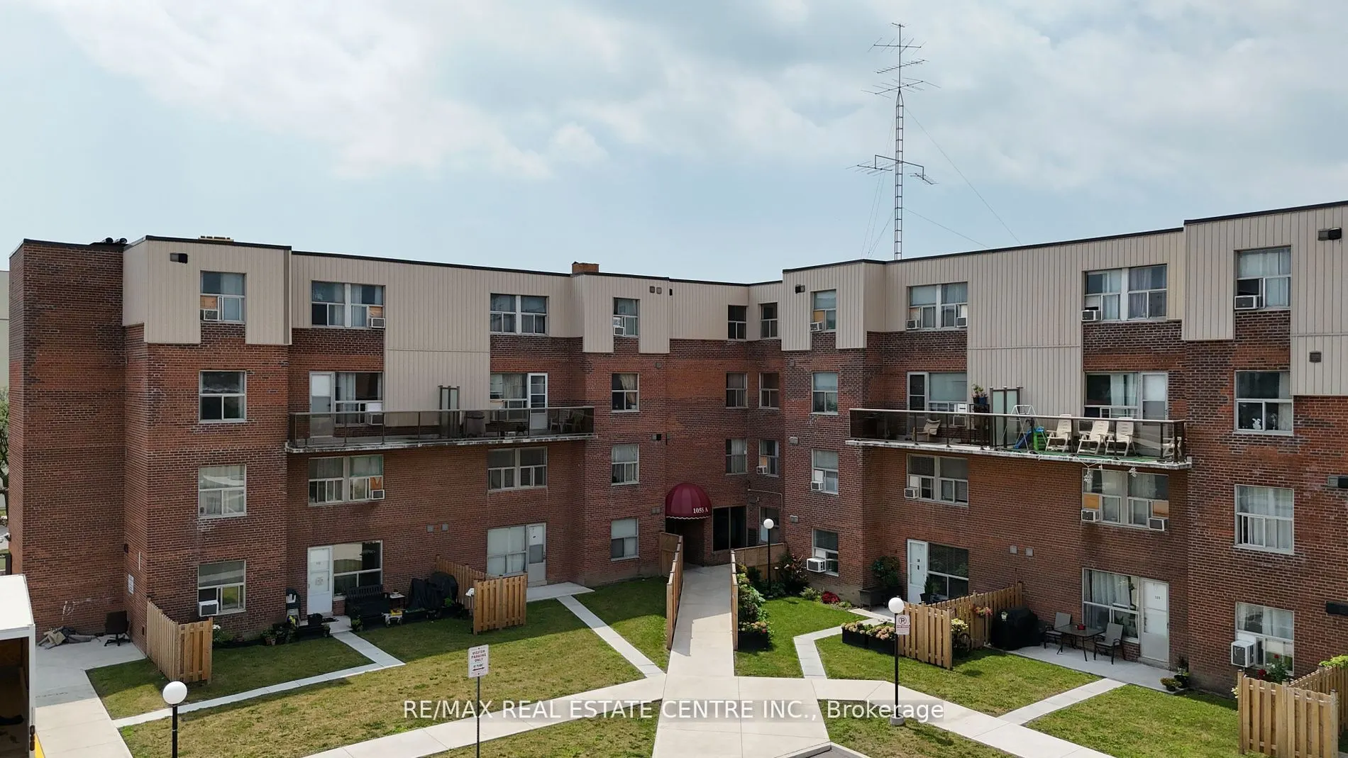 1055 A Forestwood Drive, #212