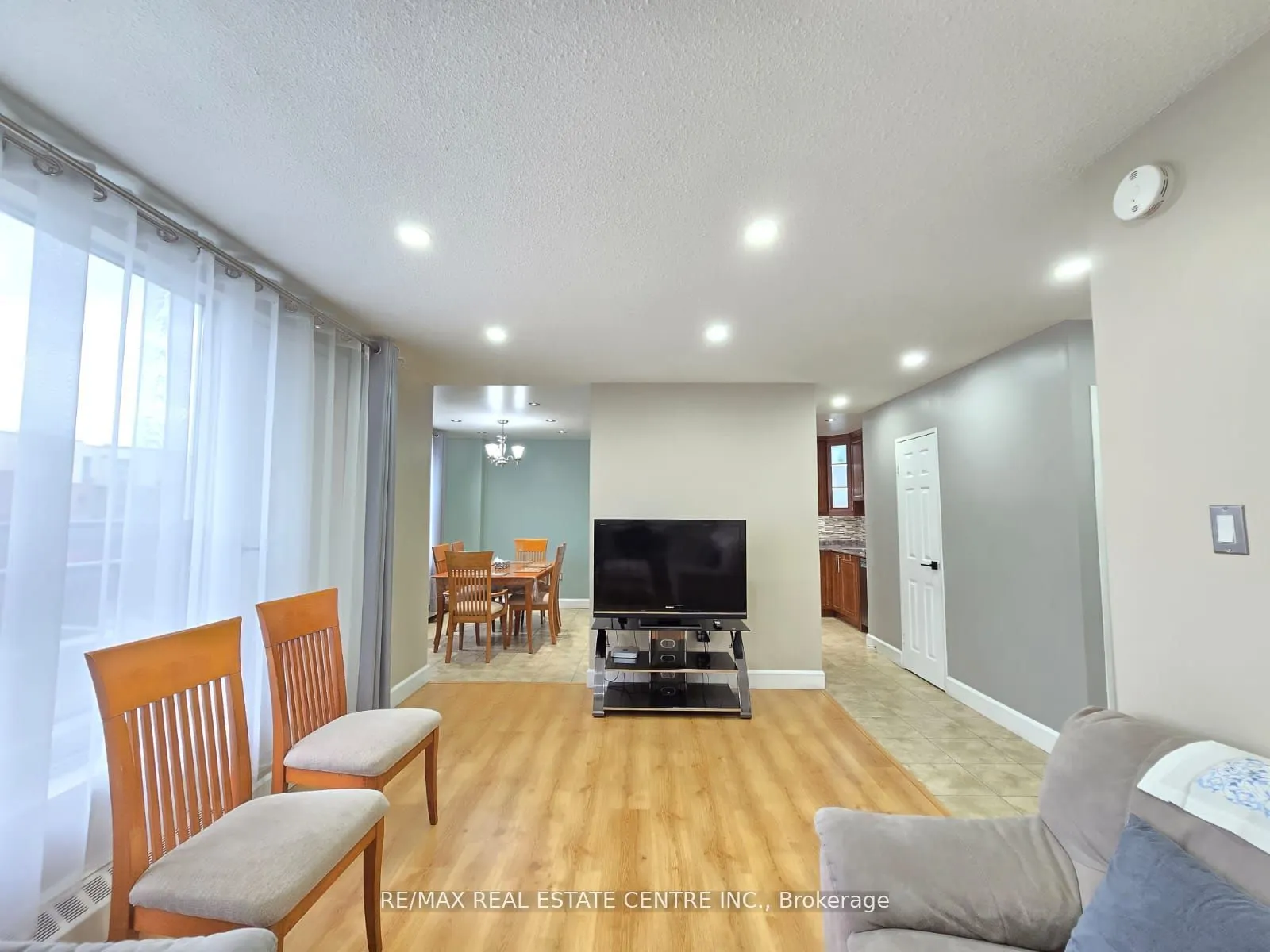 1055 A Forestwood Drive, #212
