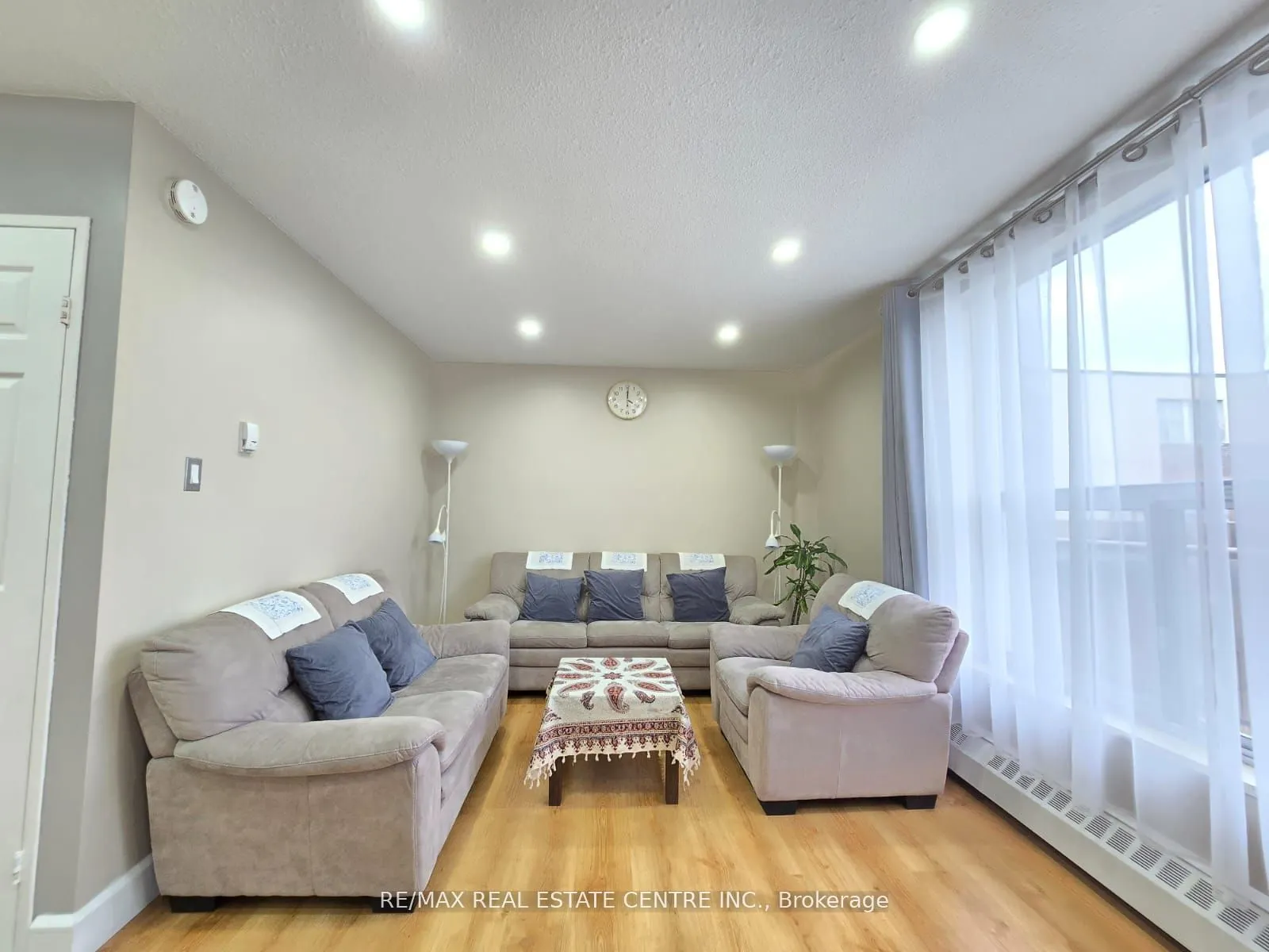 1055 A Forestwood Drive, #212