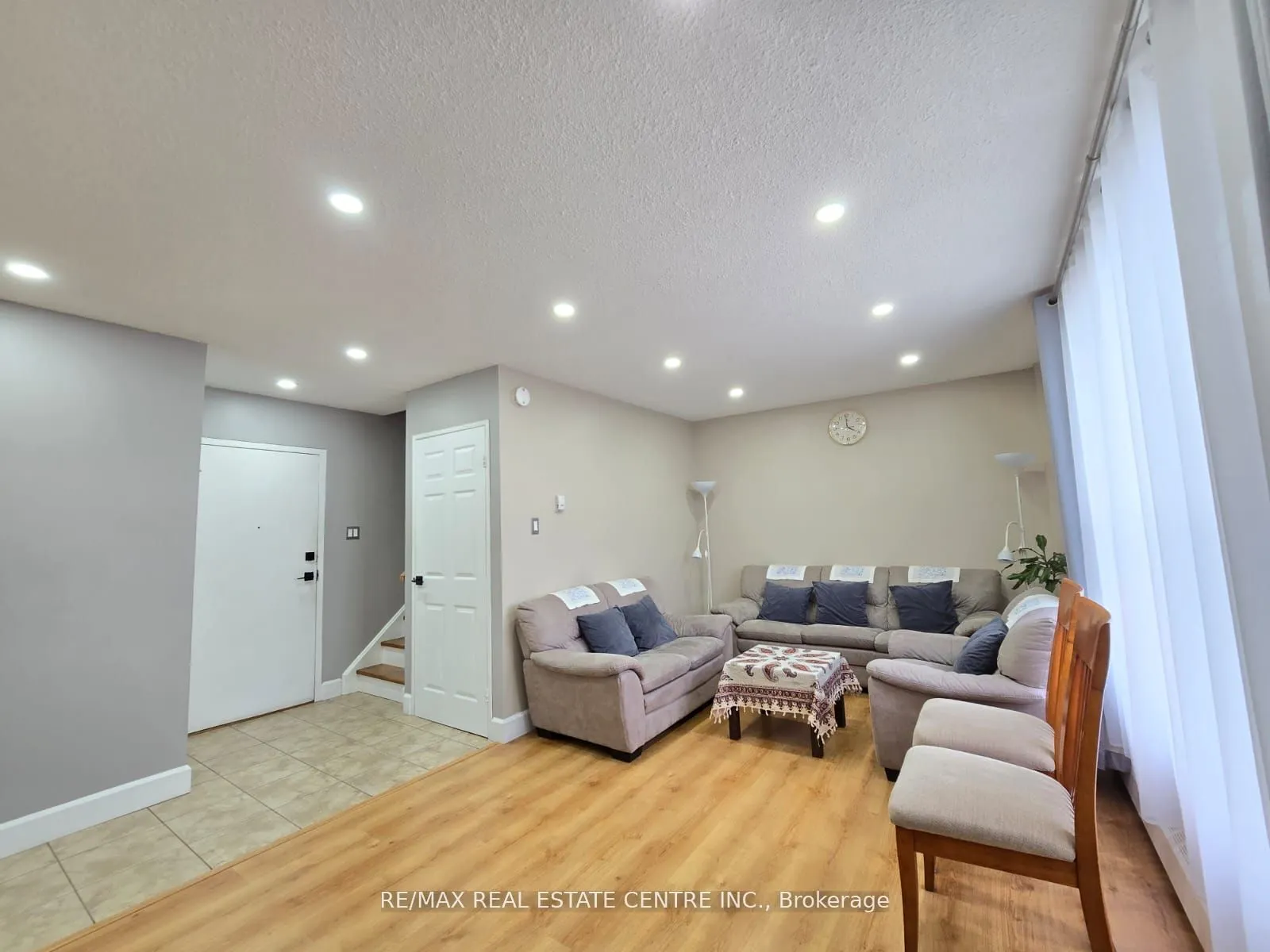 1055 A Forestwood Drive, #212