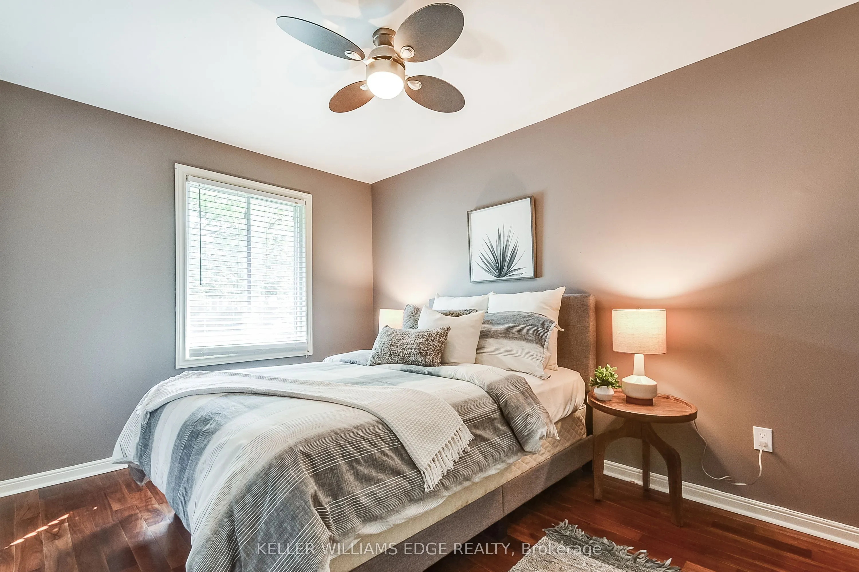 5203 Broughton Crescent