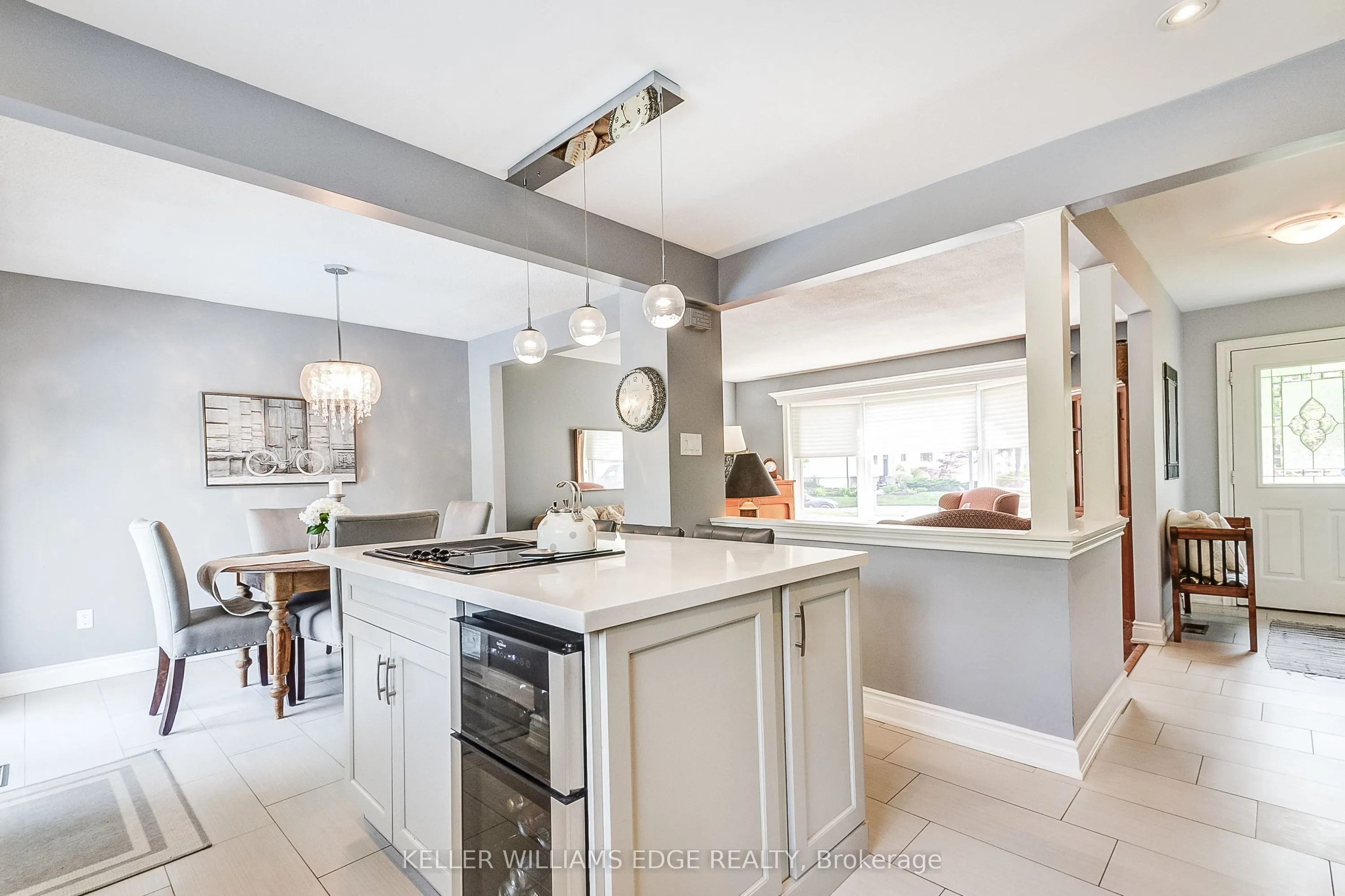 5203 Broughton Crescent