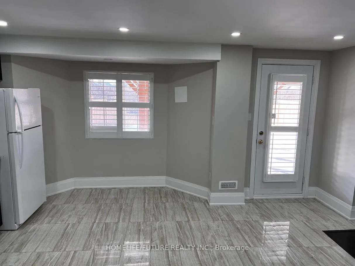 54 Angelgate Road