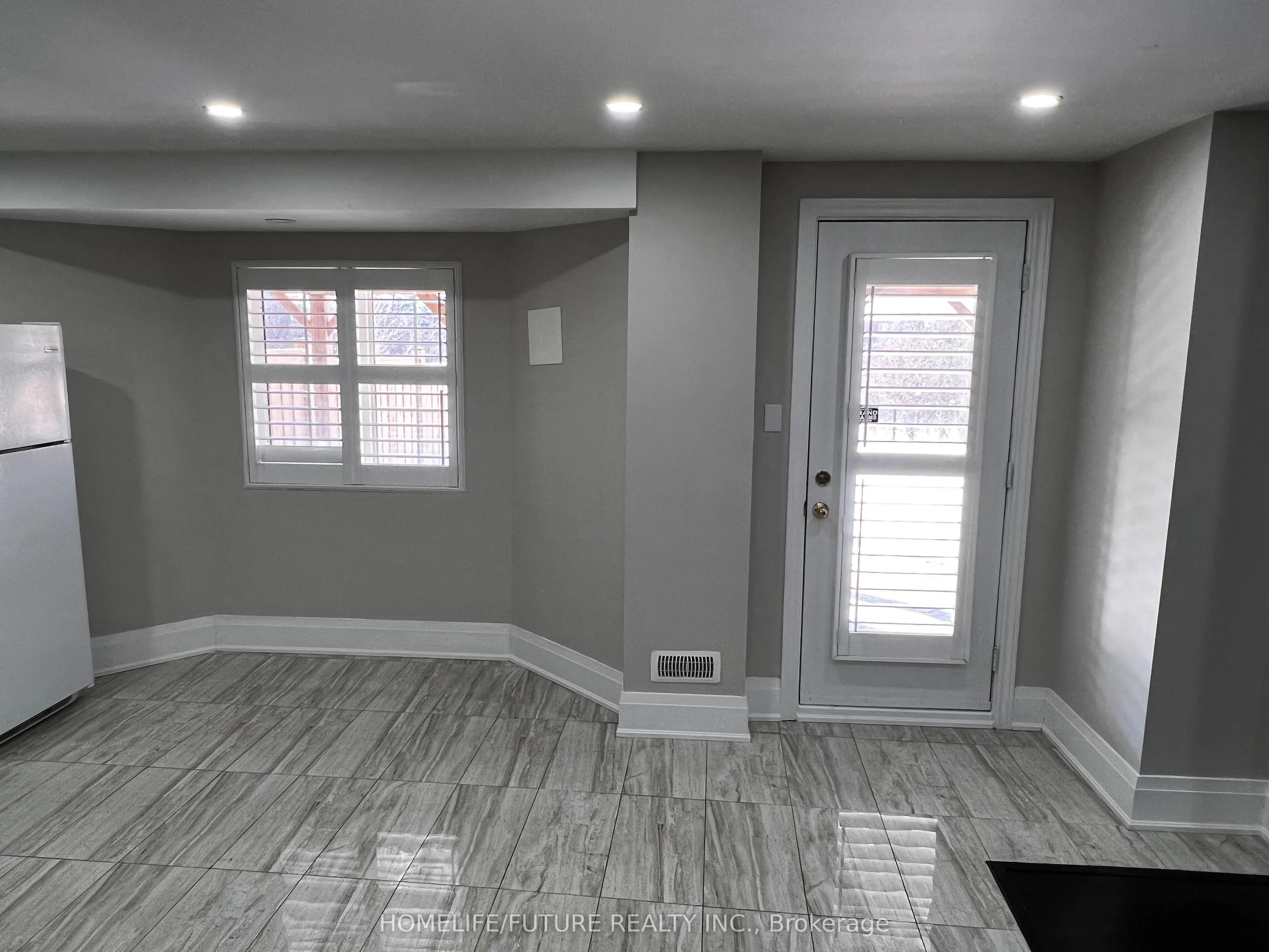54 Angelgate Road