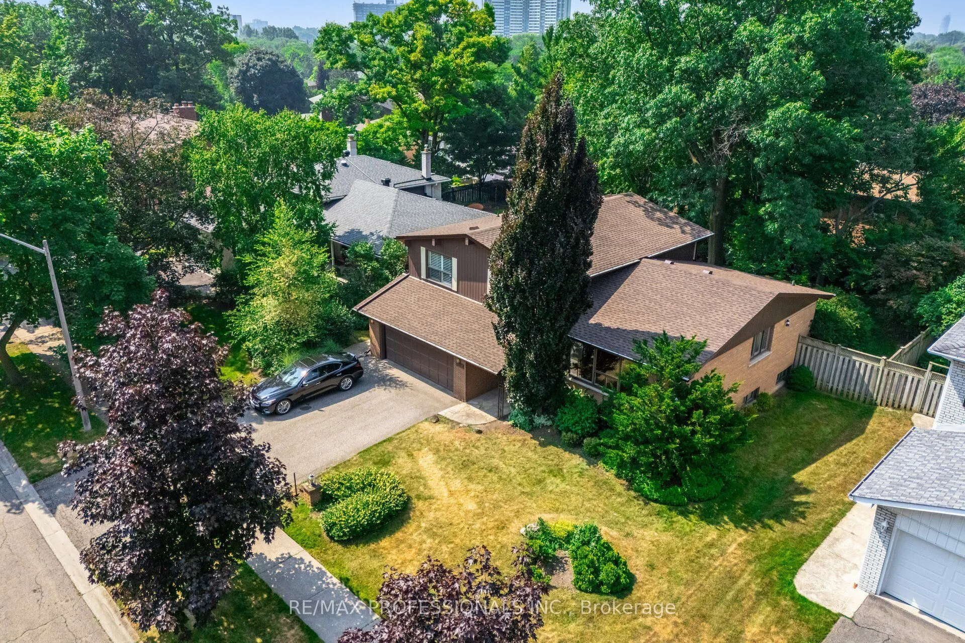 3667 Beechollow Crescent