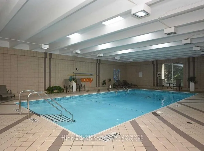 3700 Kaneff Crescent, #1507