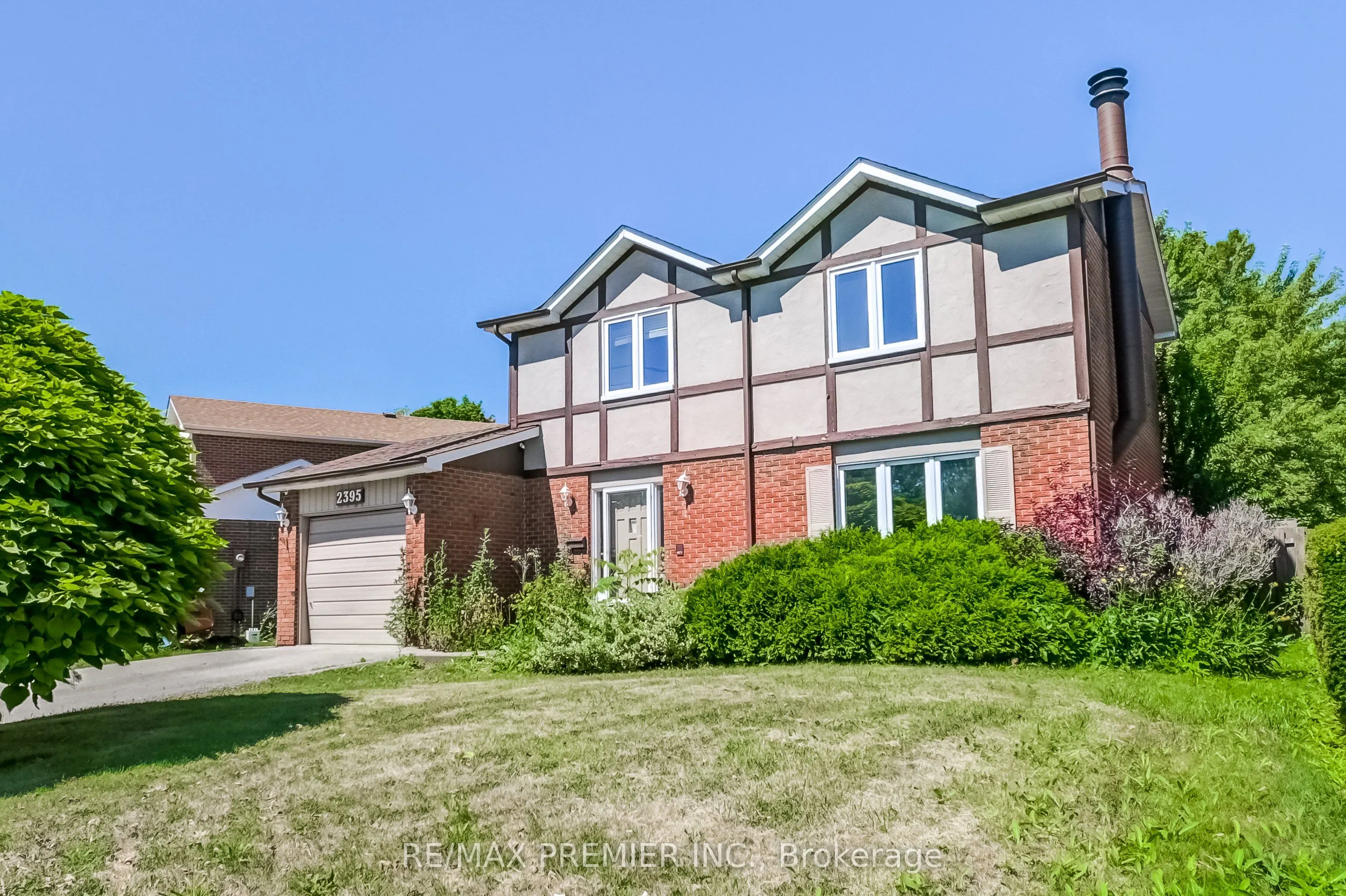 2395 Benedet Drive