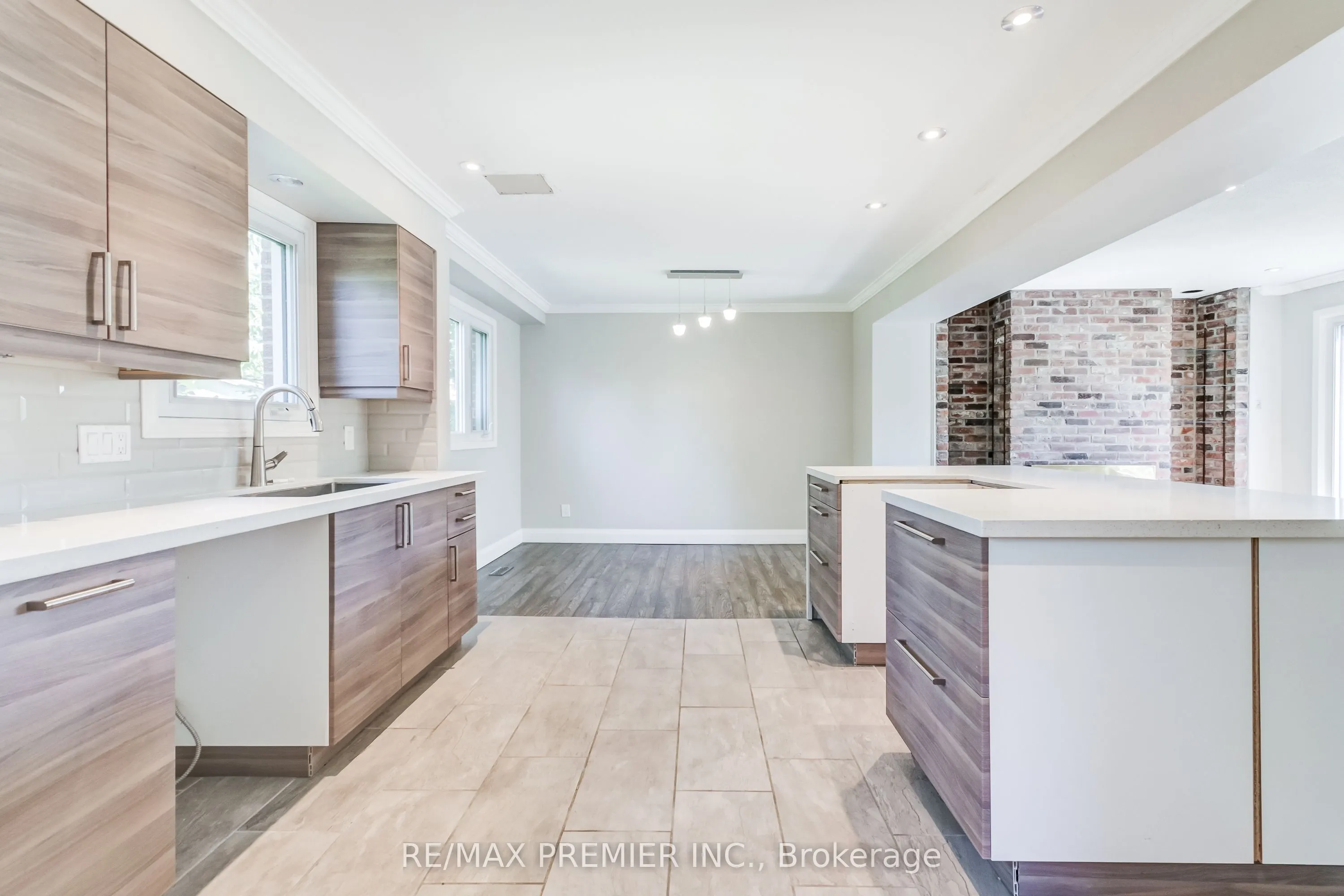 2395 Benedet Drive