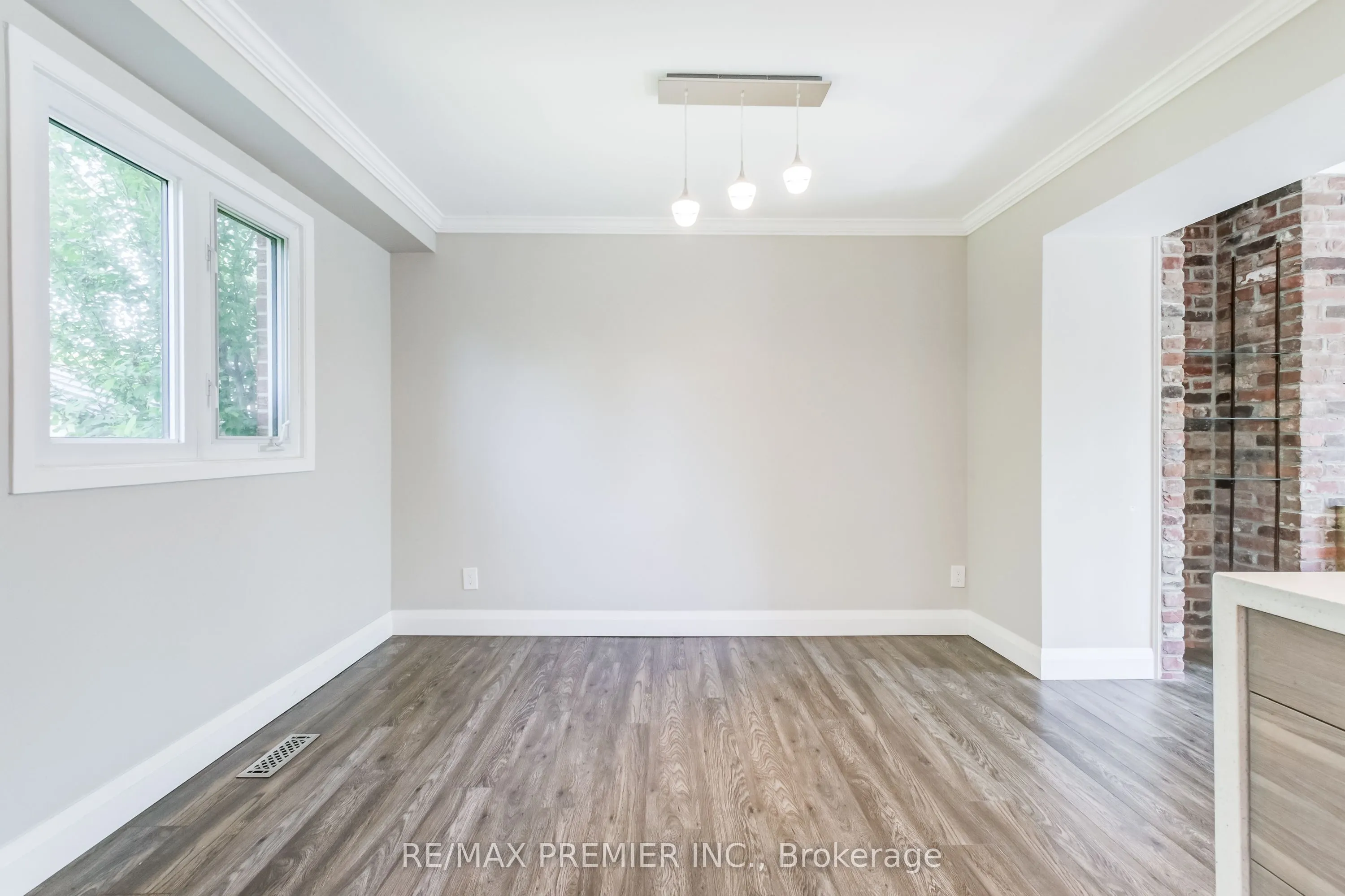 2395 Benedet Drive