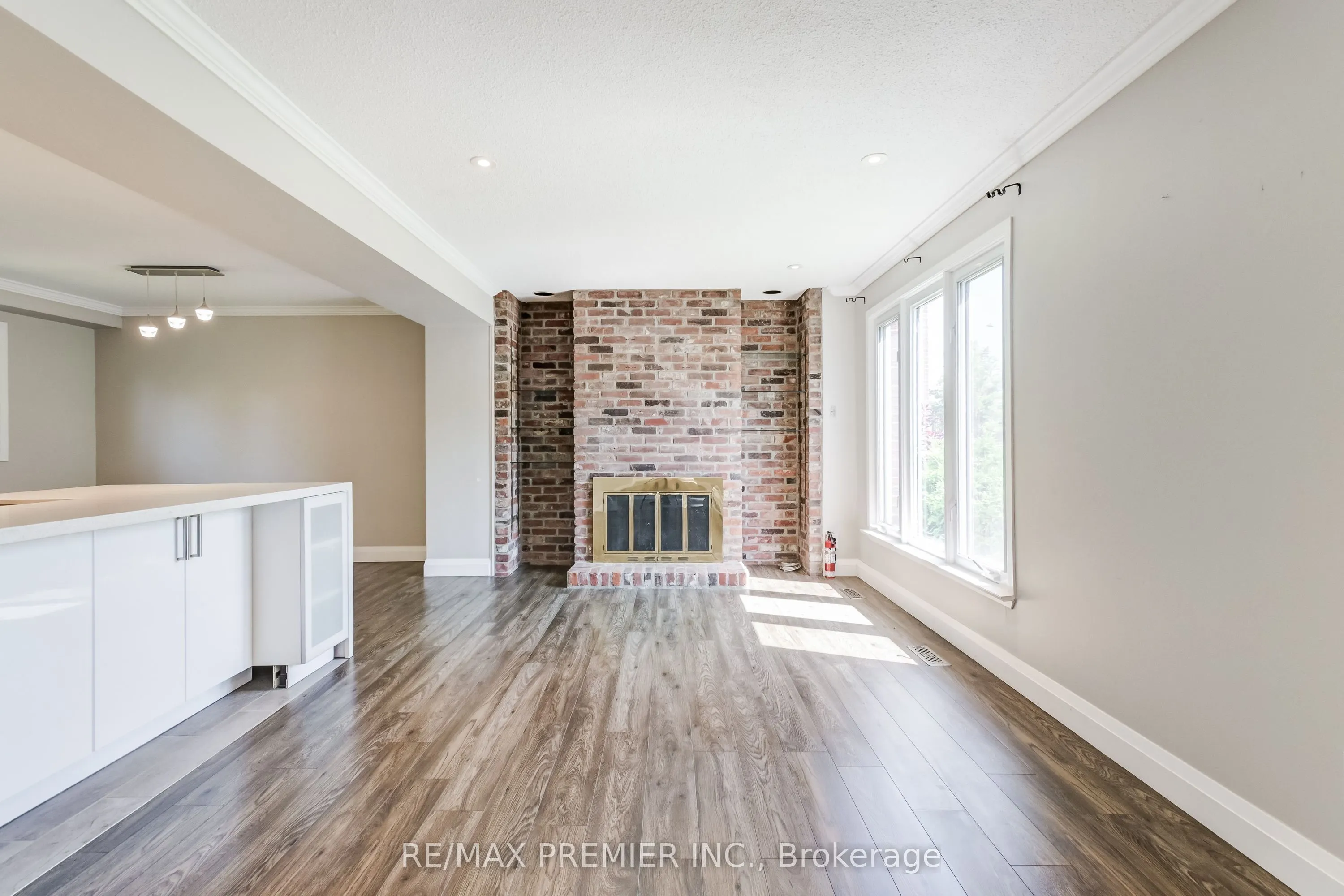 2395 Benedet Drive