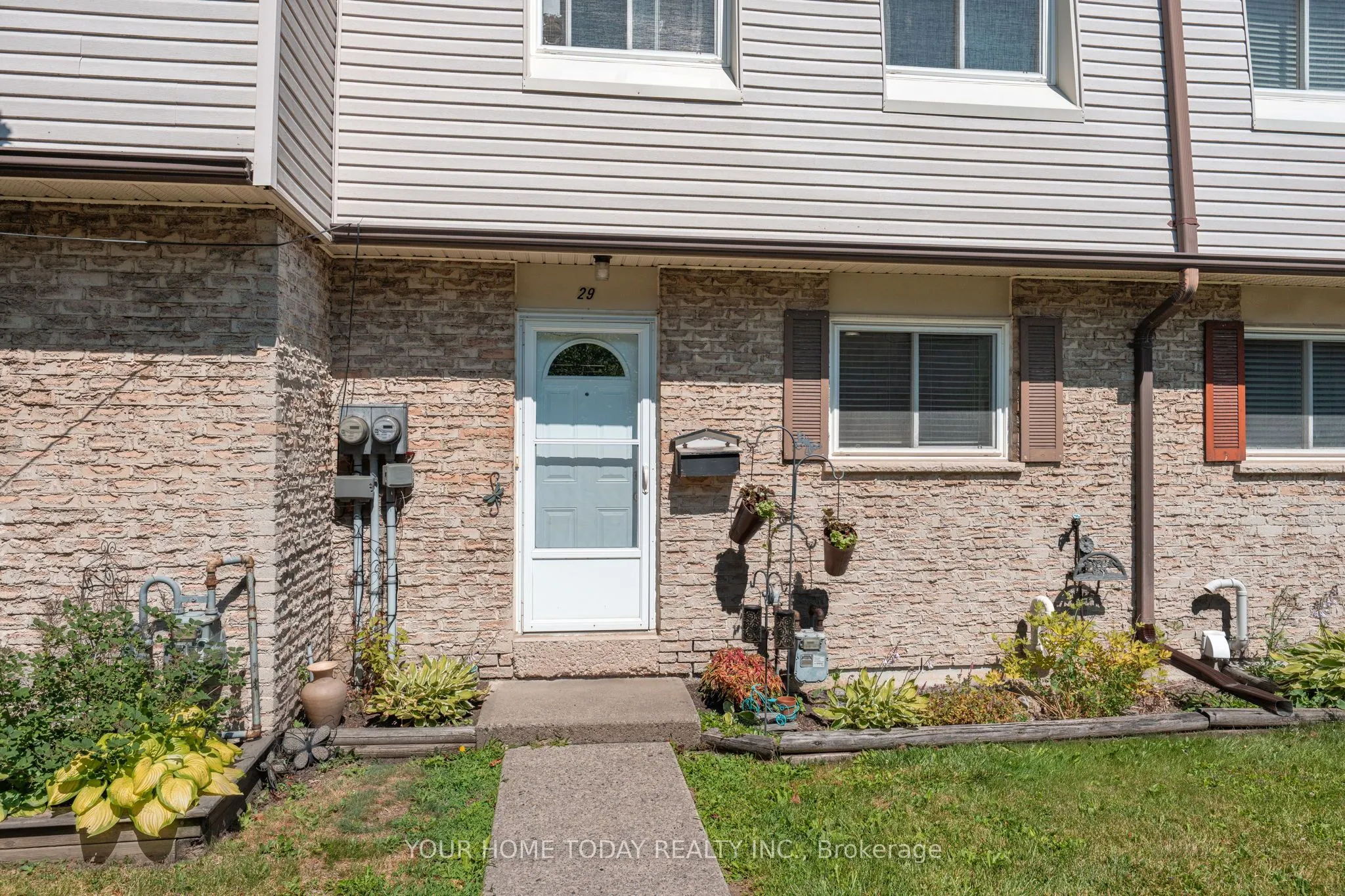 46 Mountainview Road S, #29