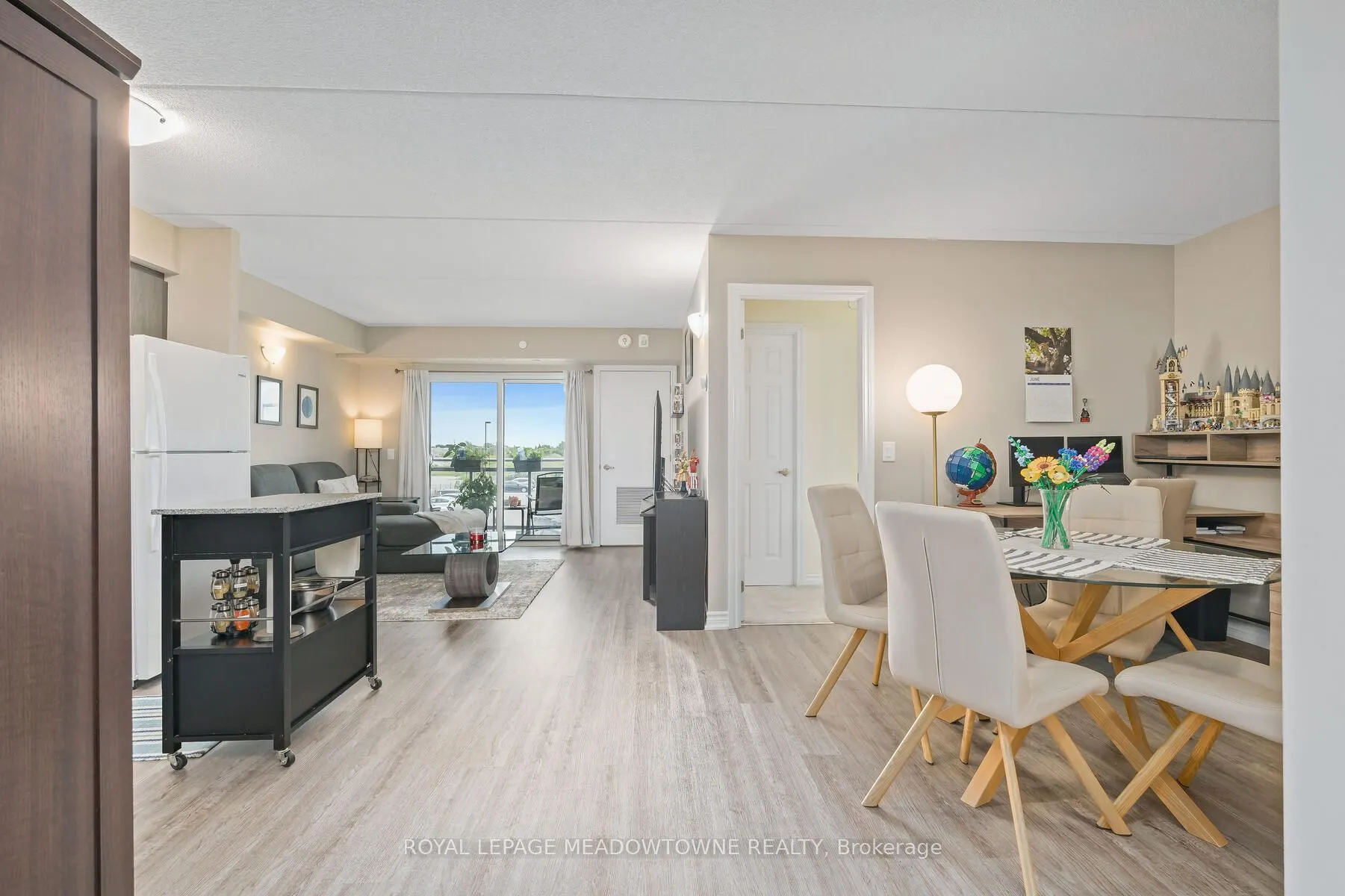 716 Main Street E, #207