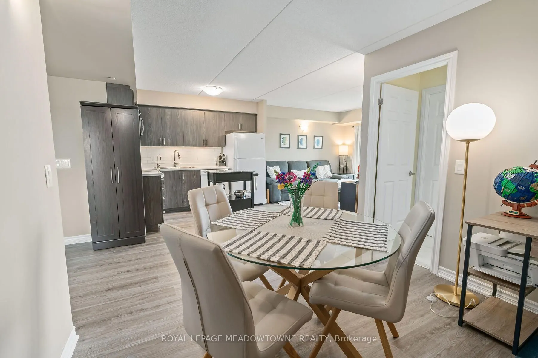 716 Main Street E, #207